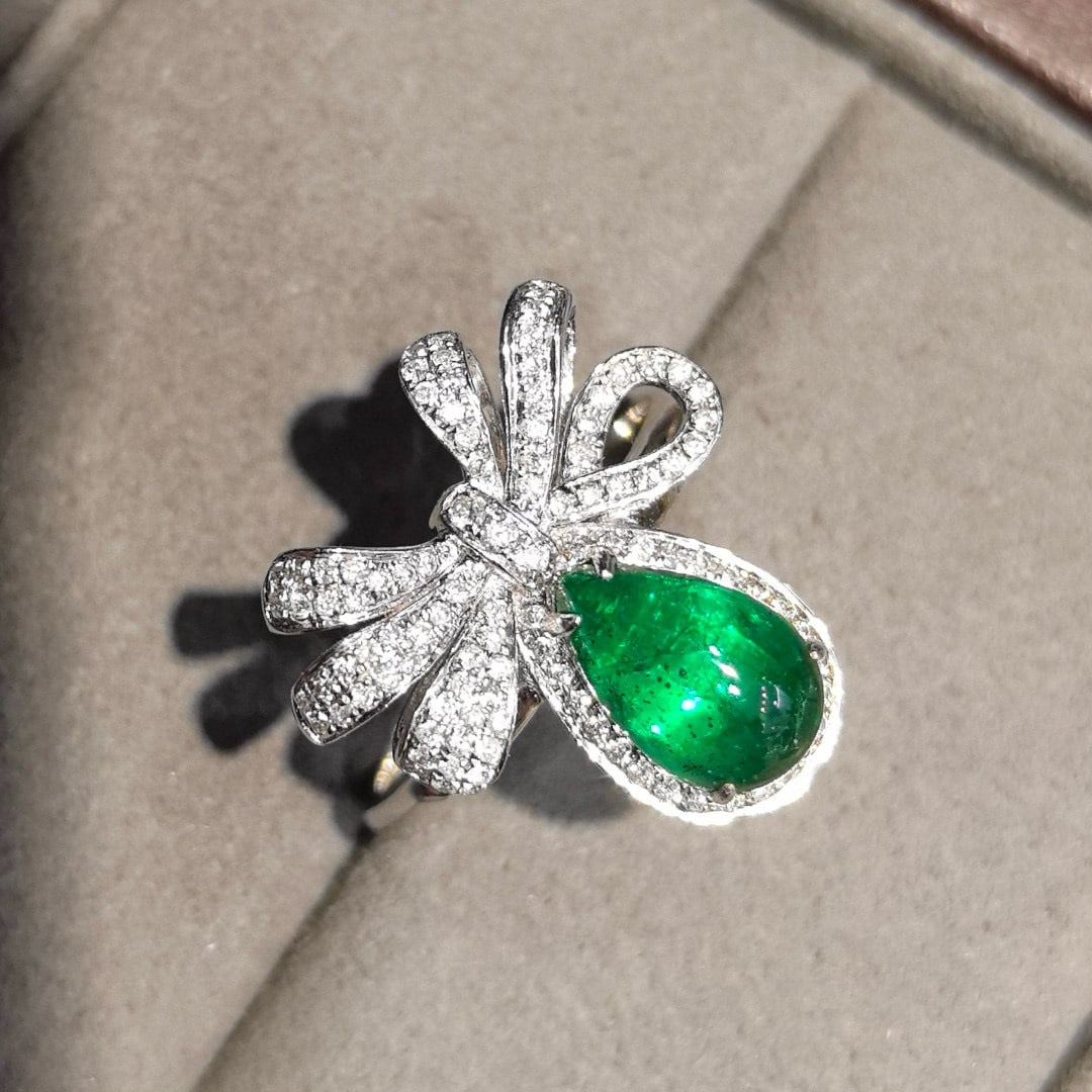 14k Gold 2.14 Ctw Vivid Green Natural Emerald & Diamond Ring - 2