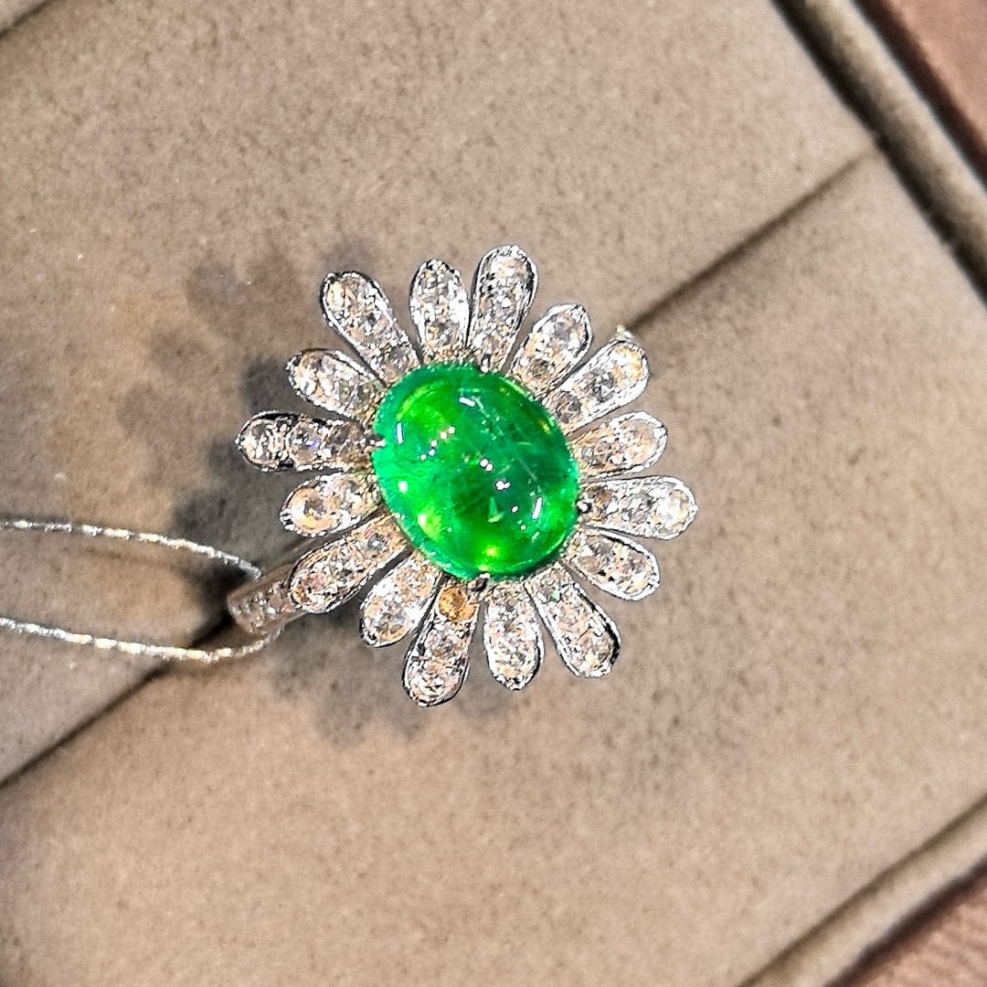 14k Gold 3.28 Ctw Vivid Green Natural Emerald & Diamond Ring - 7