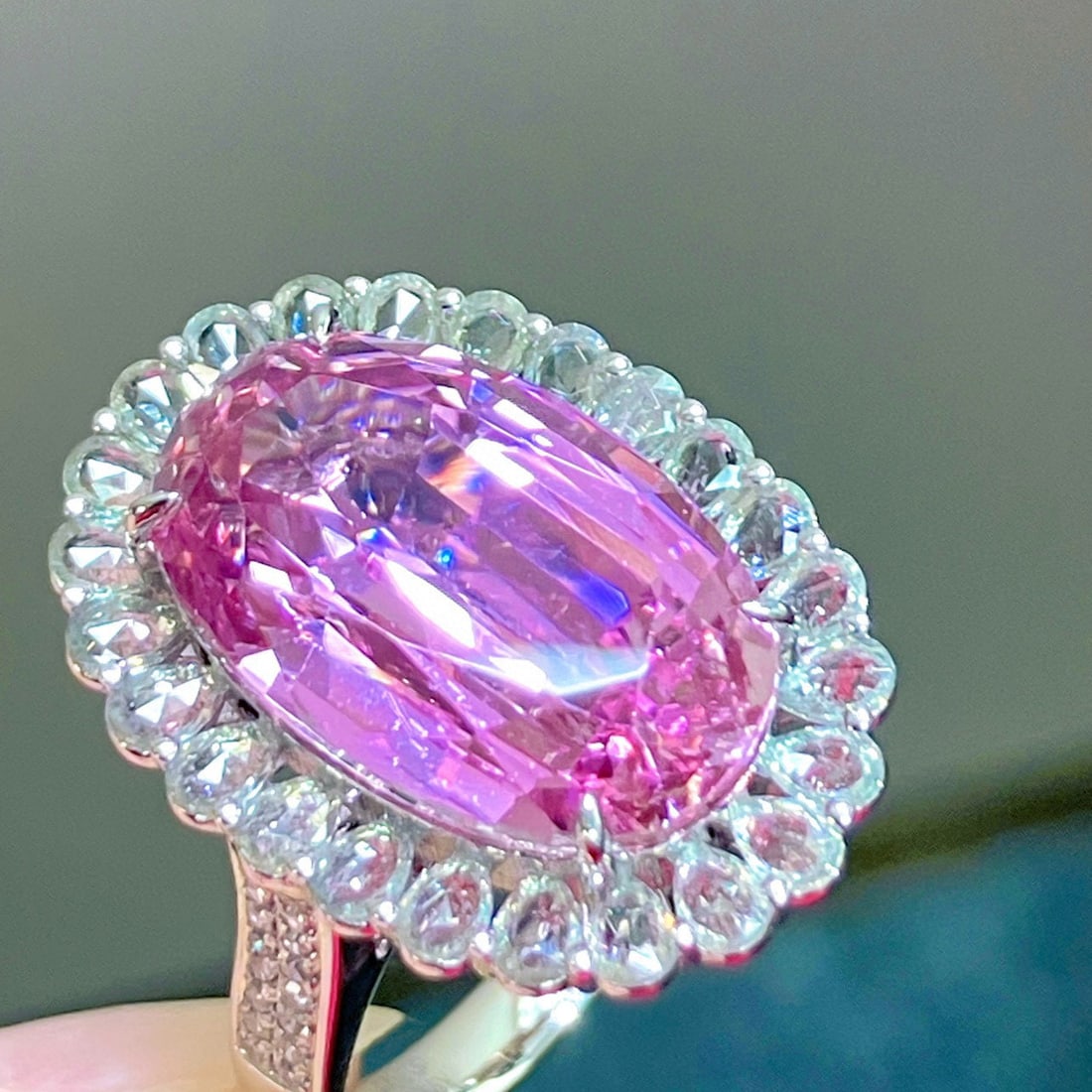 14k Gold 10.88 Ctw Natural Kunzite & Sapphire Ring - 2