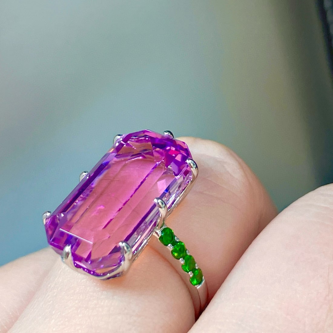 14k Gold 17.11 Ctw Natural Kunzite & Tsavorite Ring - 7