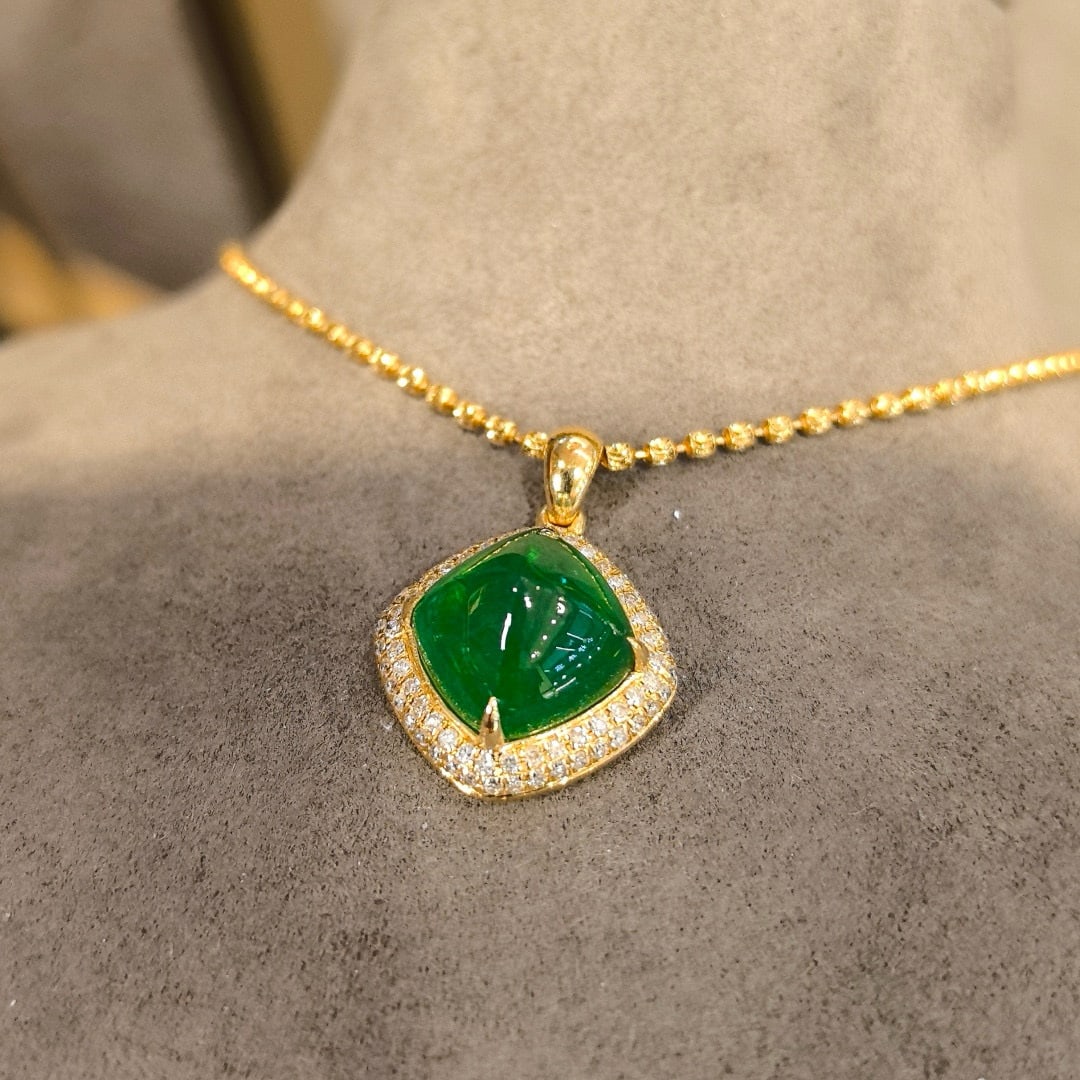 14k Gold 5.80 Ctw Vivid Green Natural Emerald & Diamond Pendant( Without Chain ) - 4