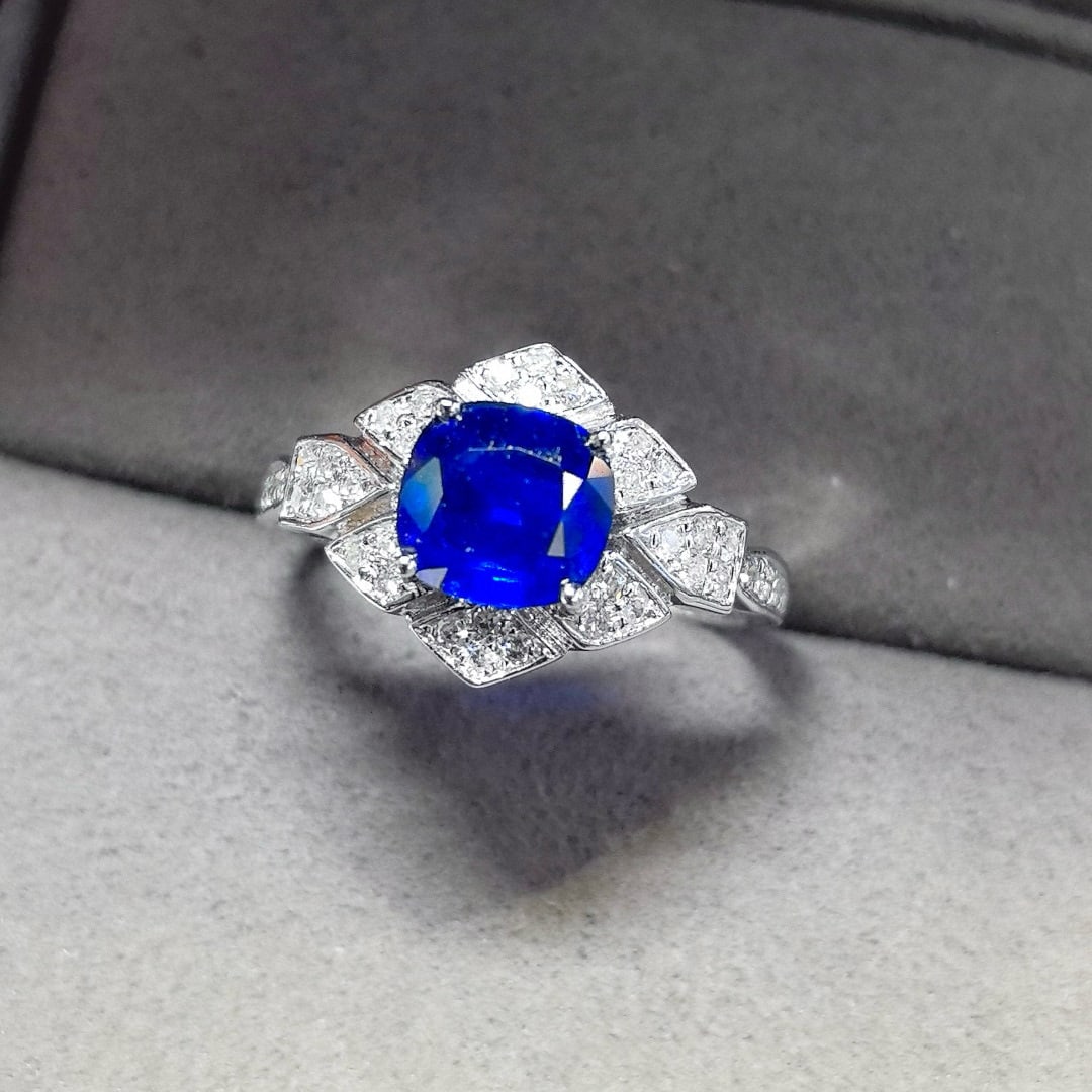 14k Gold 1.97 Ctw Natural Sapphire & Diamond Ring - 4