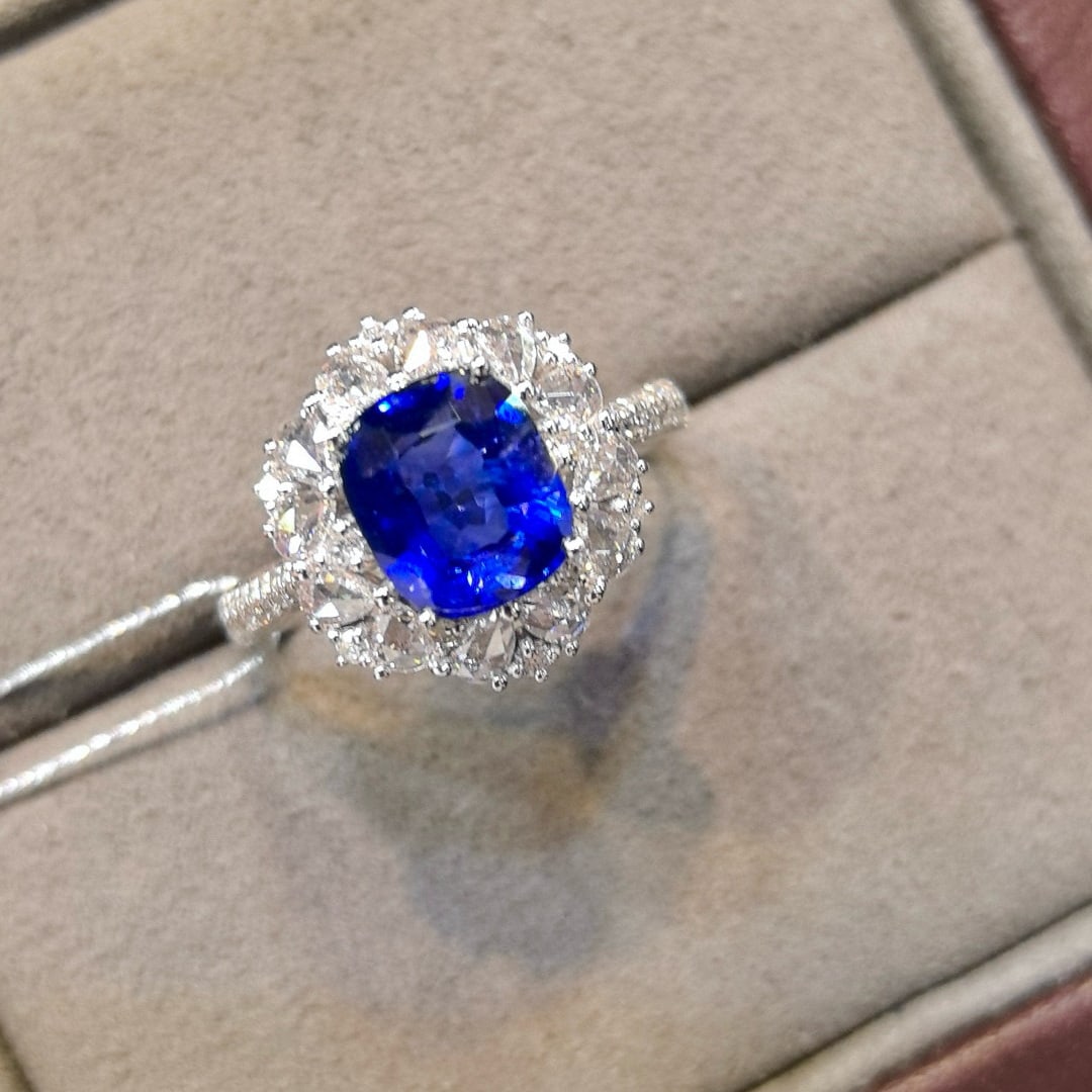 14k Gold 2.77 Ctw Natural Sapphire & Diamond Ring - 3