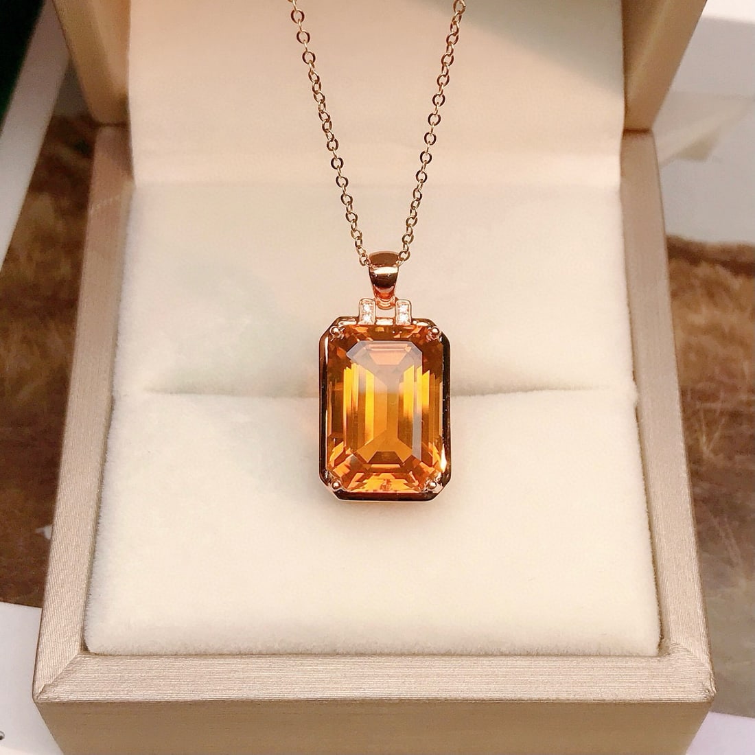 14k Gold 7.81 Ctw Natural Citrine & Diamond Pendant( Without Chain ): Ref:230958082 // gold content:14k gold // main gemstone:citrine // shape:octagonal // carat weight:7. 8ct // color:yellow // treatment:natural // // adjacent gemstone 2 : diamond // number of