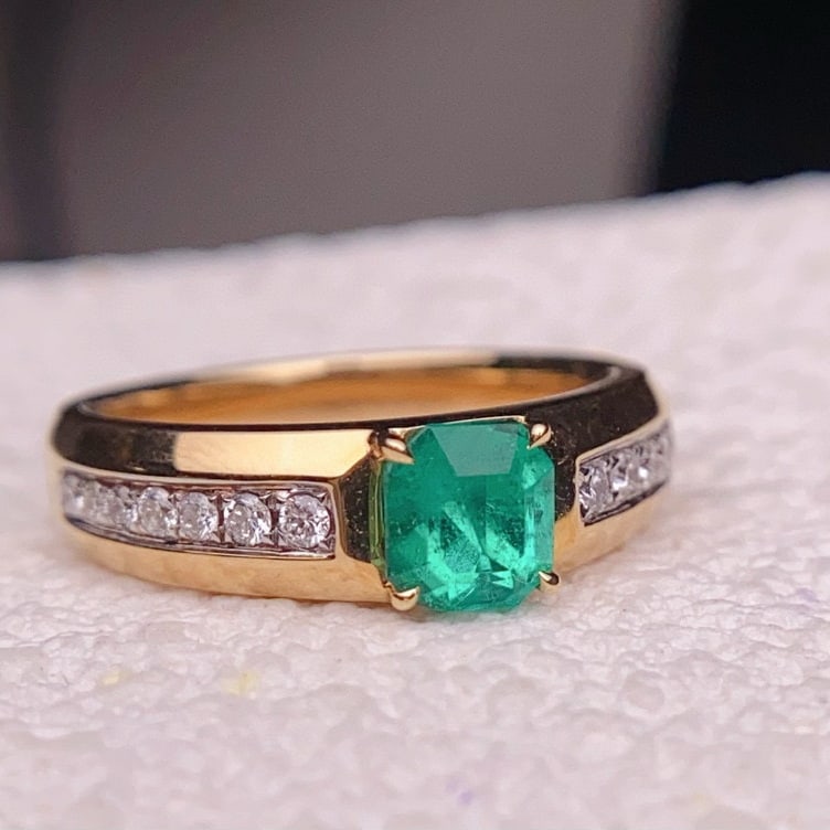 14k Gold 0.99 Ctw Natural Emerald & Diamond Ring - 2