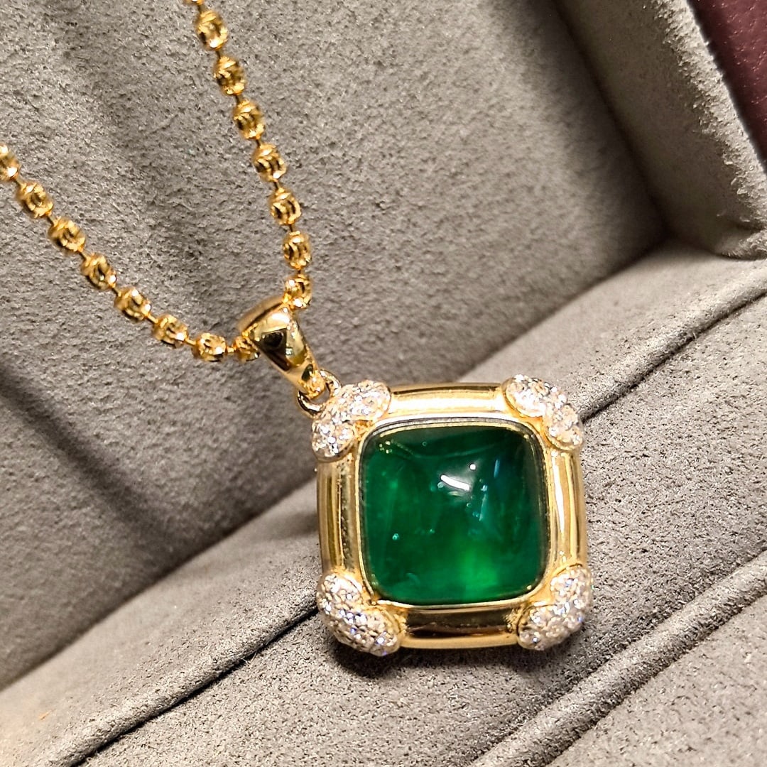 14k Gold 3.54 Ctw Vivid Green Natural Emerald & Diamond Pendant( Without Chain ) - 2