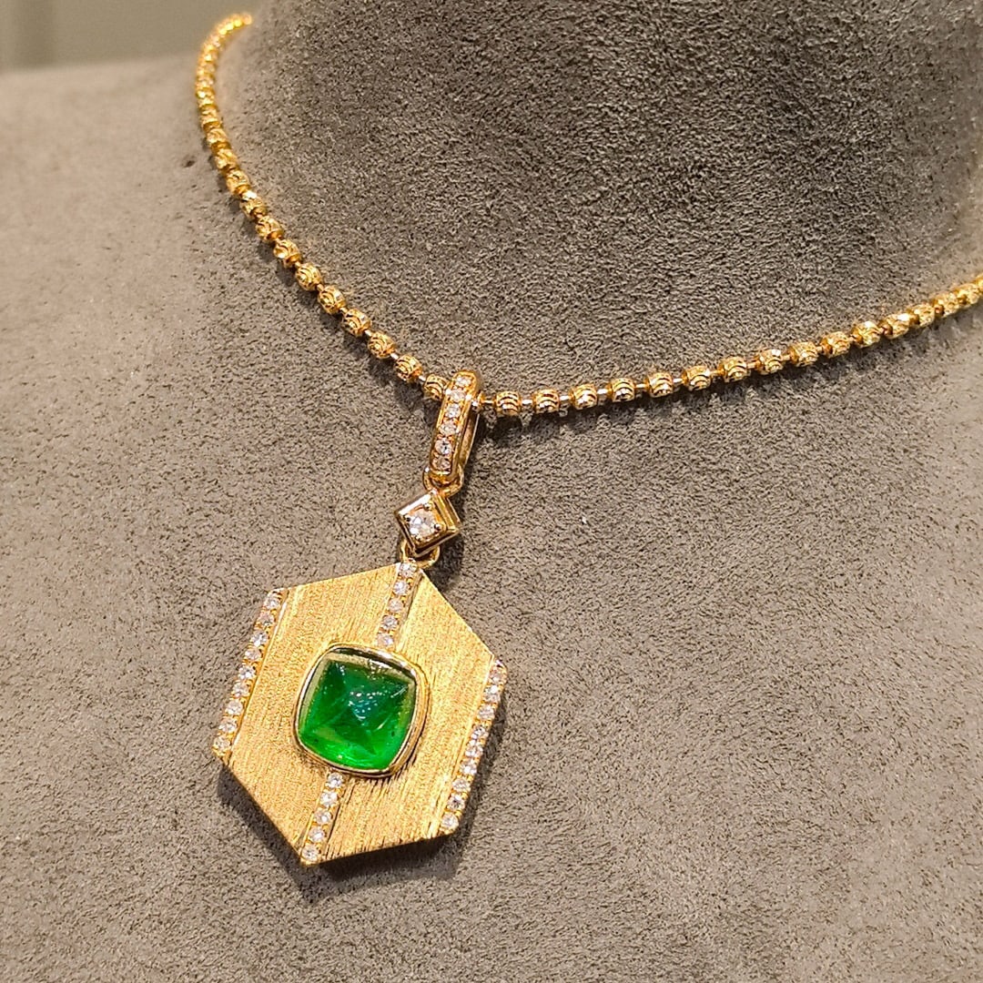 14k Gold 1.86 Ctw Vivid Green Natural Emerald & Diamond Pendant( Without Chain ) - 3