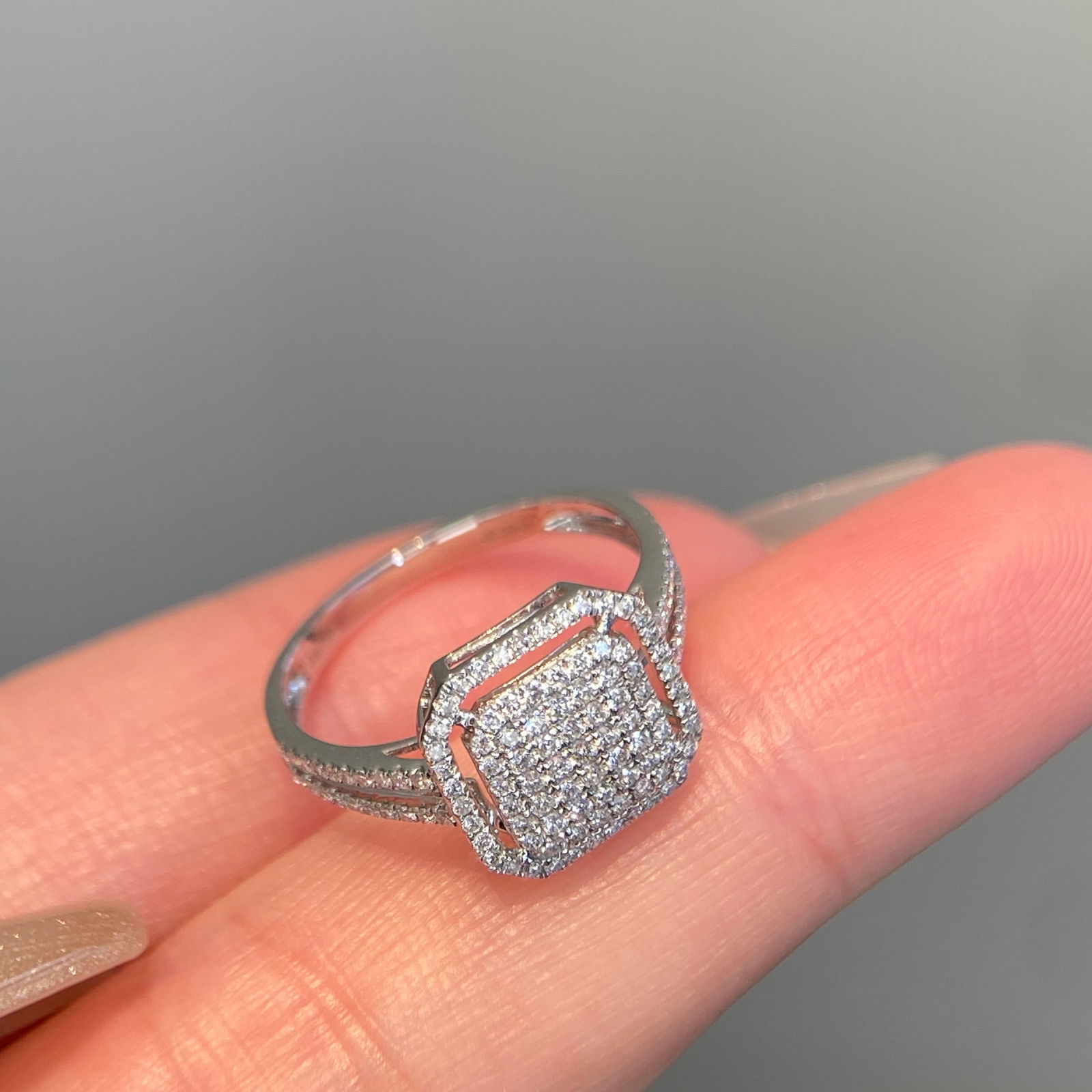 14k Gold 0.5 Ct Natural H Diamond Ring - 8