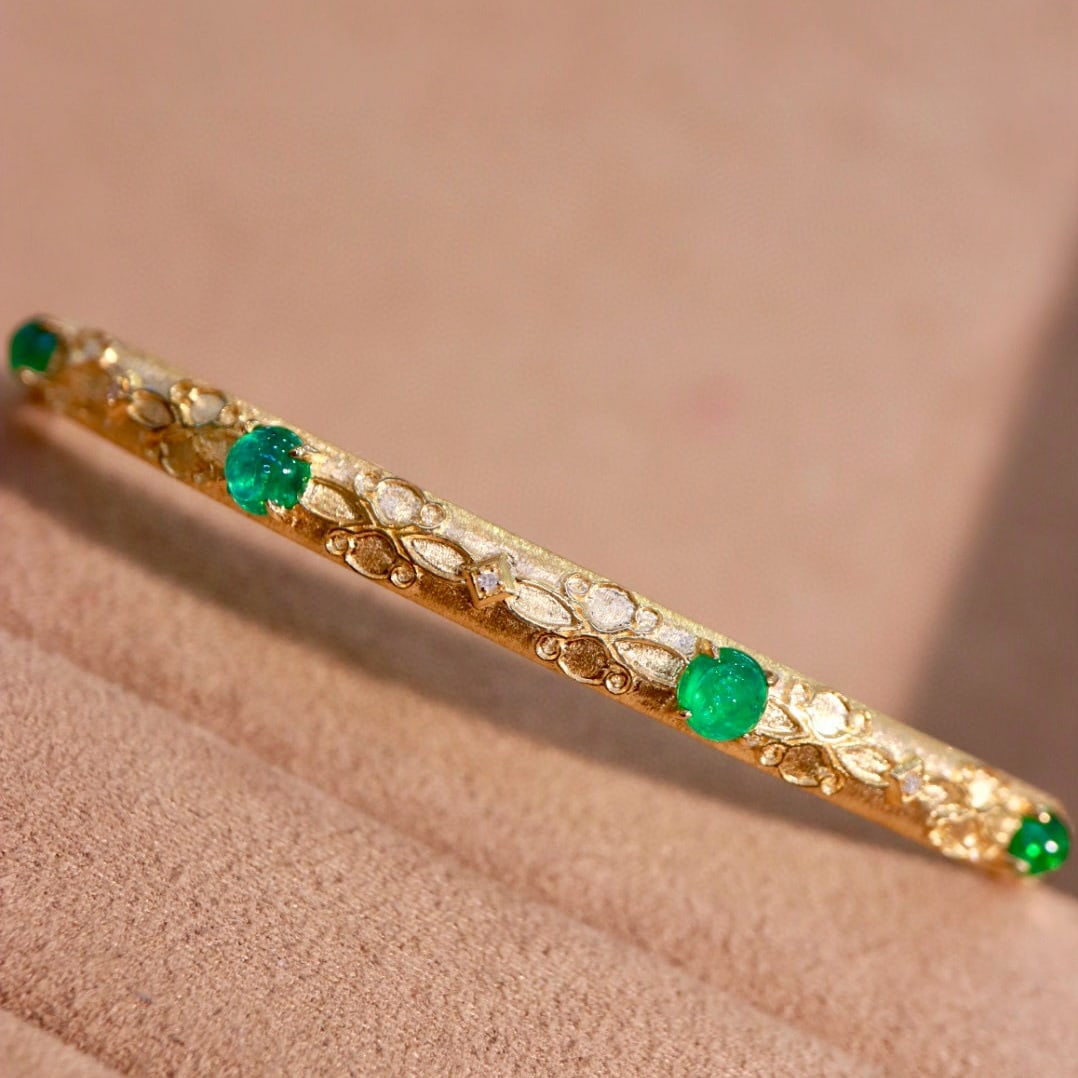 14k Gold 2.94 Ctw Natural Emerald & Diamond Bangle - 3