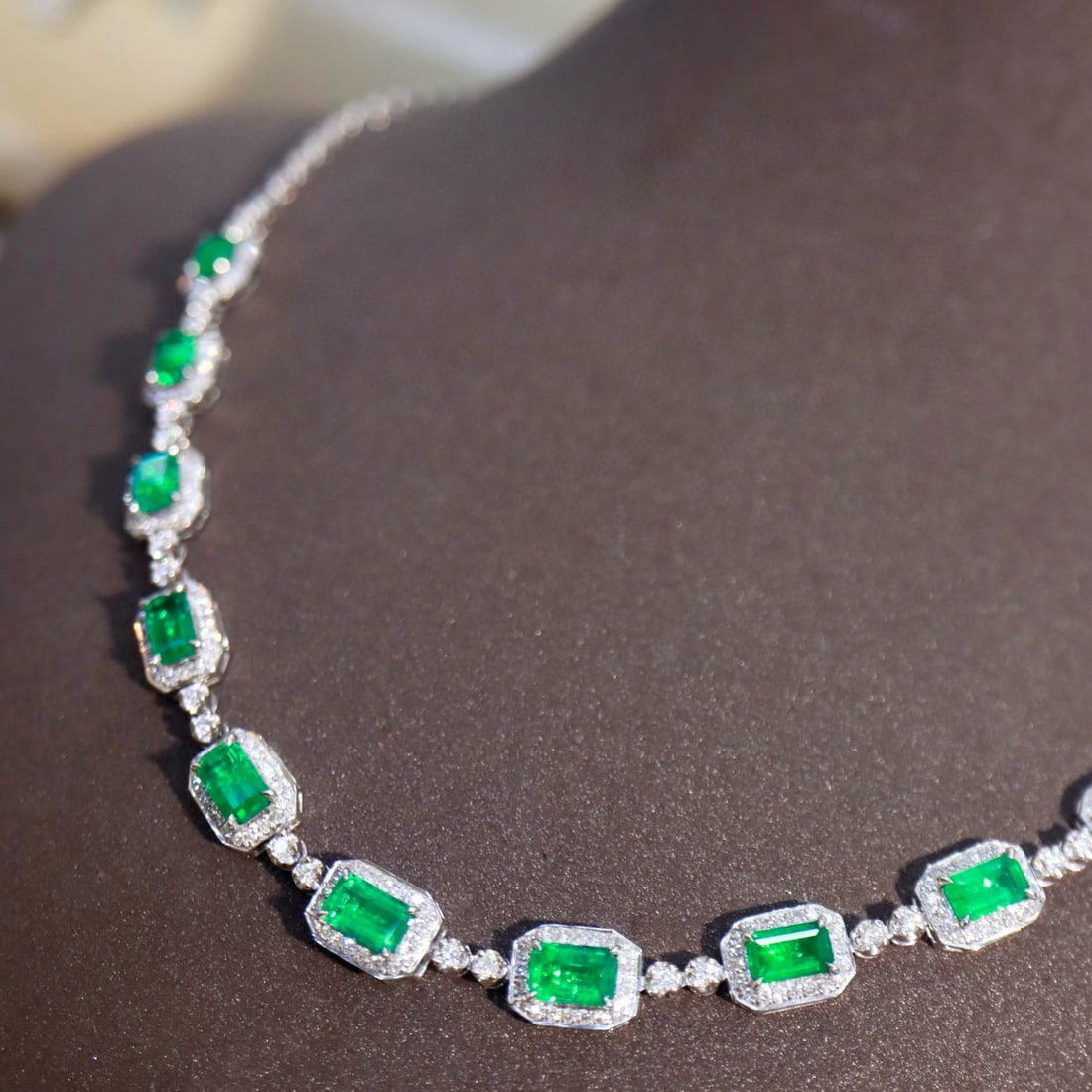 14k Gold 6.05 Ctw Vivid Green Natural Emerald & Diamond Necklace - 3