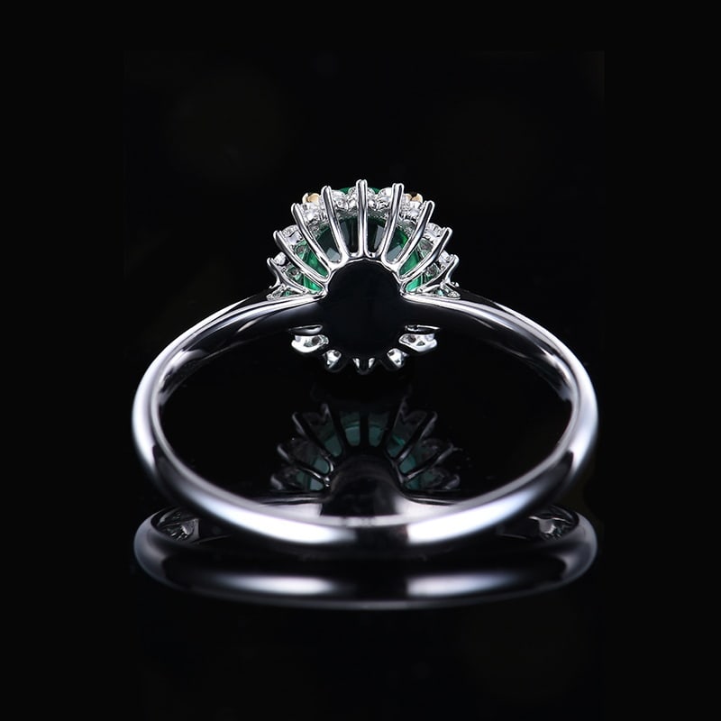 14k Gold 1.06 Ctw Natural Emerald & Diamond Ring - 4