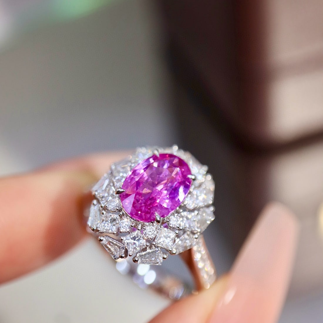 14k Gold 2.8 Ct Natural Sapphire Bangle - 7