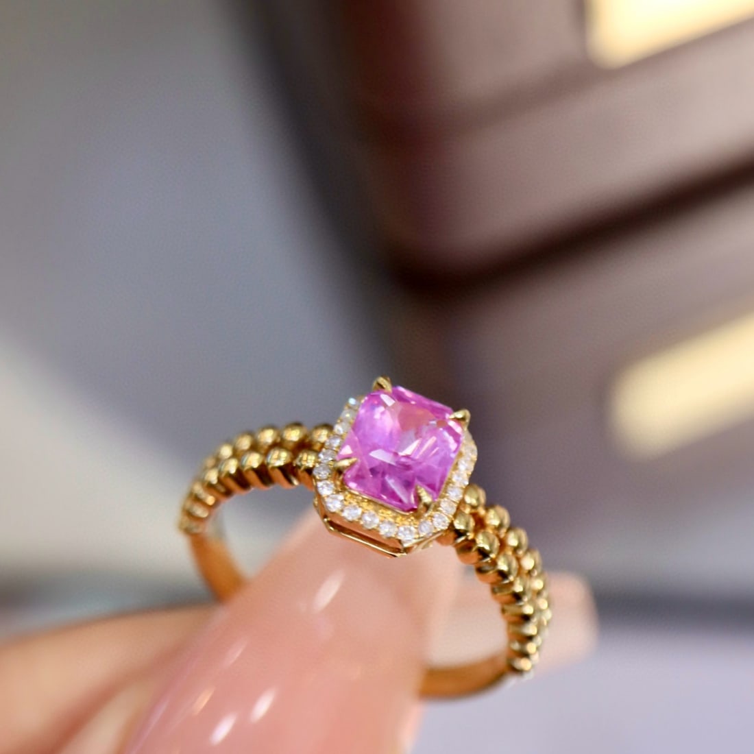 14k Gold 1.64 Ctw Natural Padparadscha Sapphire & Diamond Ring - 4