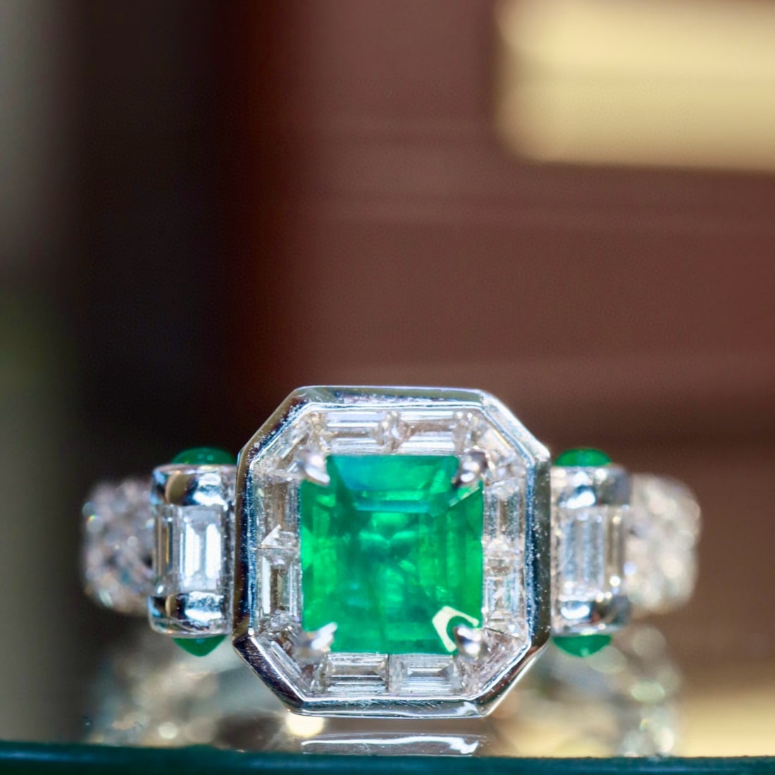 14k Gold 1.29 Ctw Natural Emerald & Diamond Ring: Ref:230958141 // gold content:14k gold // ring size:7. 25us // // main gemstone:emerald // shape:octagonal // carat weight:0. 7ct // color:green // treatment:natural // // adjacent gemstone 2 :