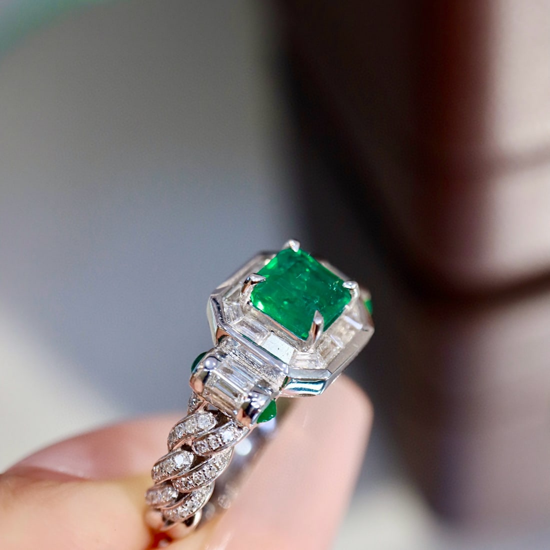 14k Gold 1.29 Ctw Natural Emerald & Diamond Ring - 7