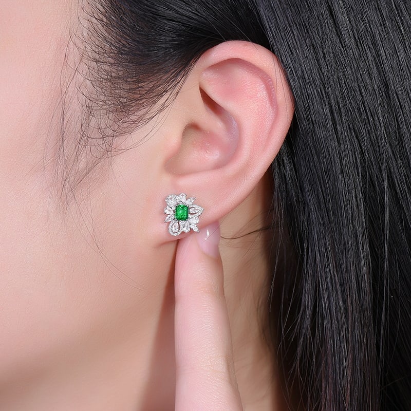 14k Gold 0.72 Ctw Vivid Green Natural Emerald & Diamond Earrings - 7