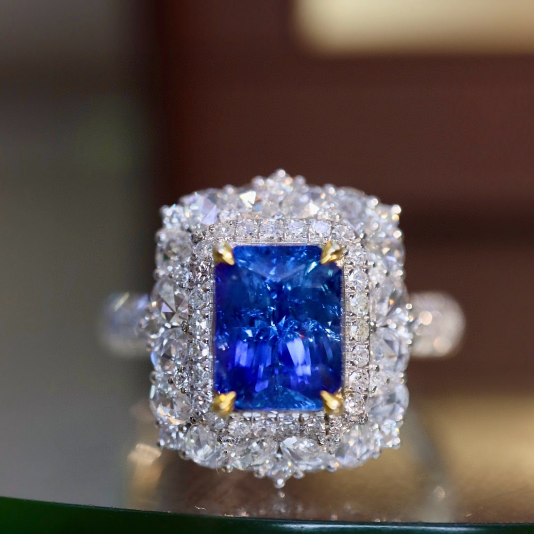 14k Gold 2.34 Ctw Natural Sapphire & Diamond Ring: Ref:230958154 // gold content:14k gold // ring size:7. 25us // // main gemstone:sapphire // shape:octagonal // carat weight:1. 90ct // color:blue // treatment:natural // // adjacent gemstone 2 : diamo