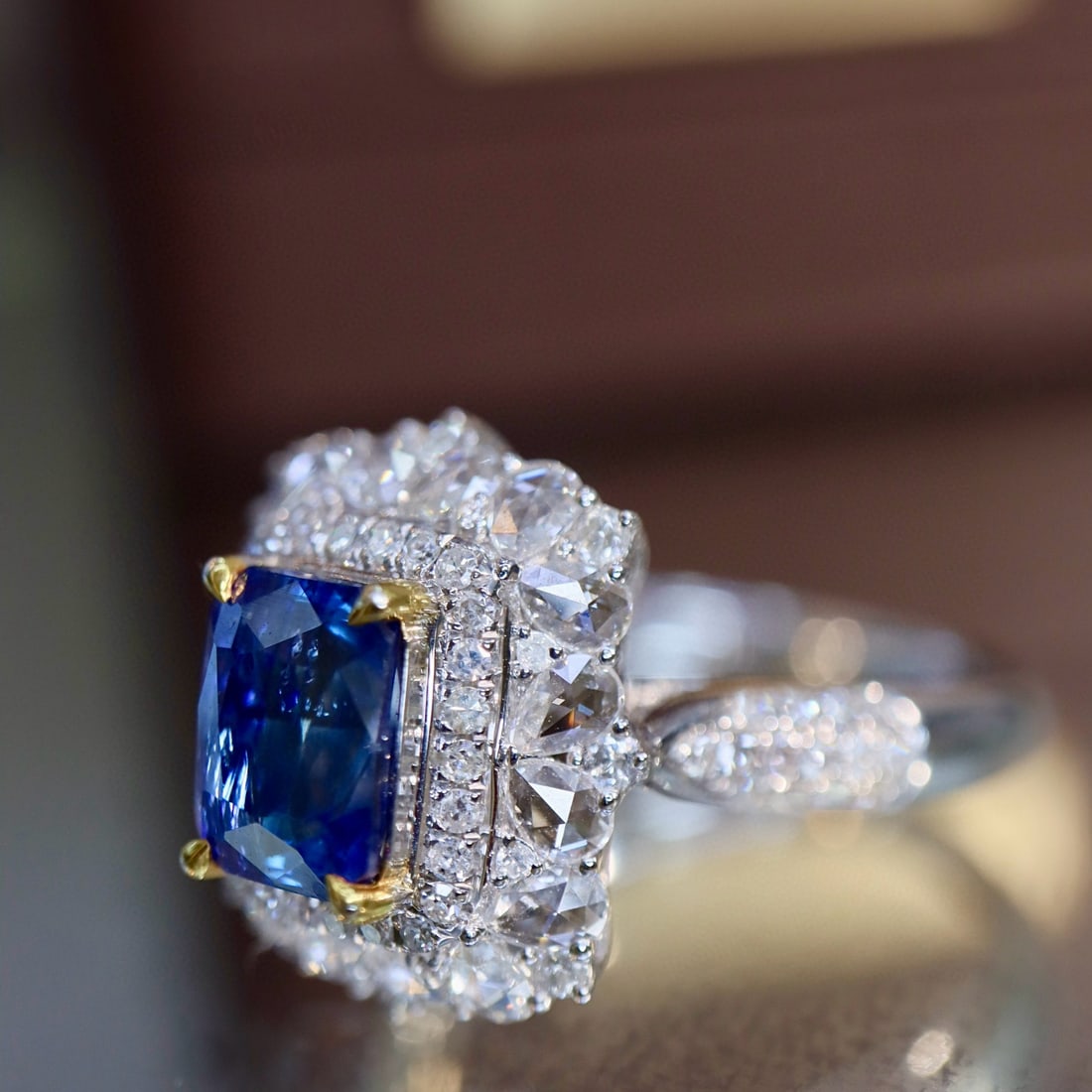 14k Gold 2.34 Ctw Natural Sapphire & Diamond Ring - 2