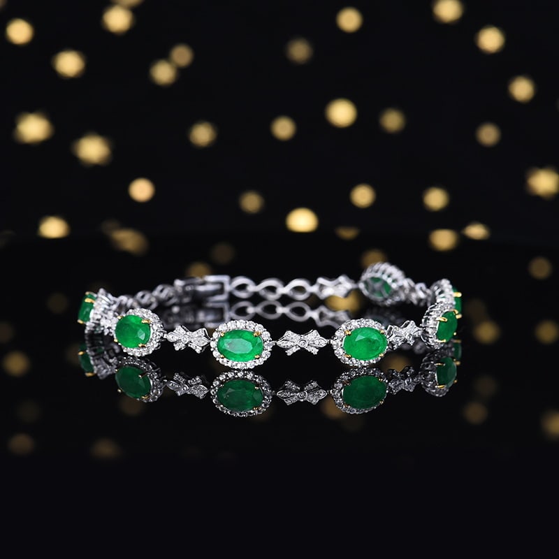 14k Gold 5.23 Ctw Vivid Green Natural Emerald & Diamond Bracelet - 3