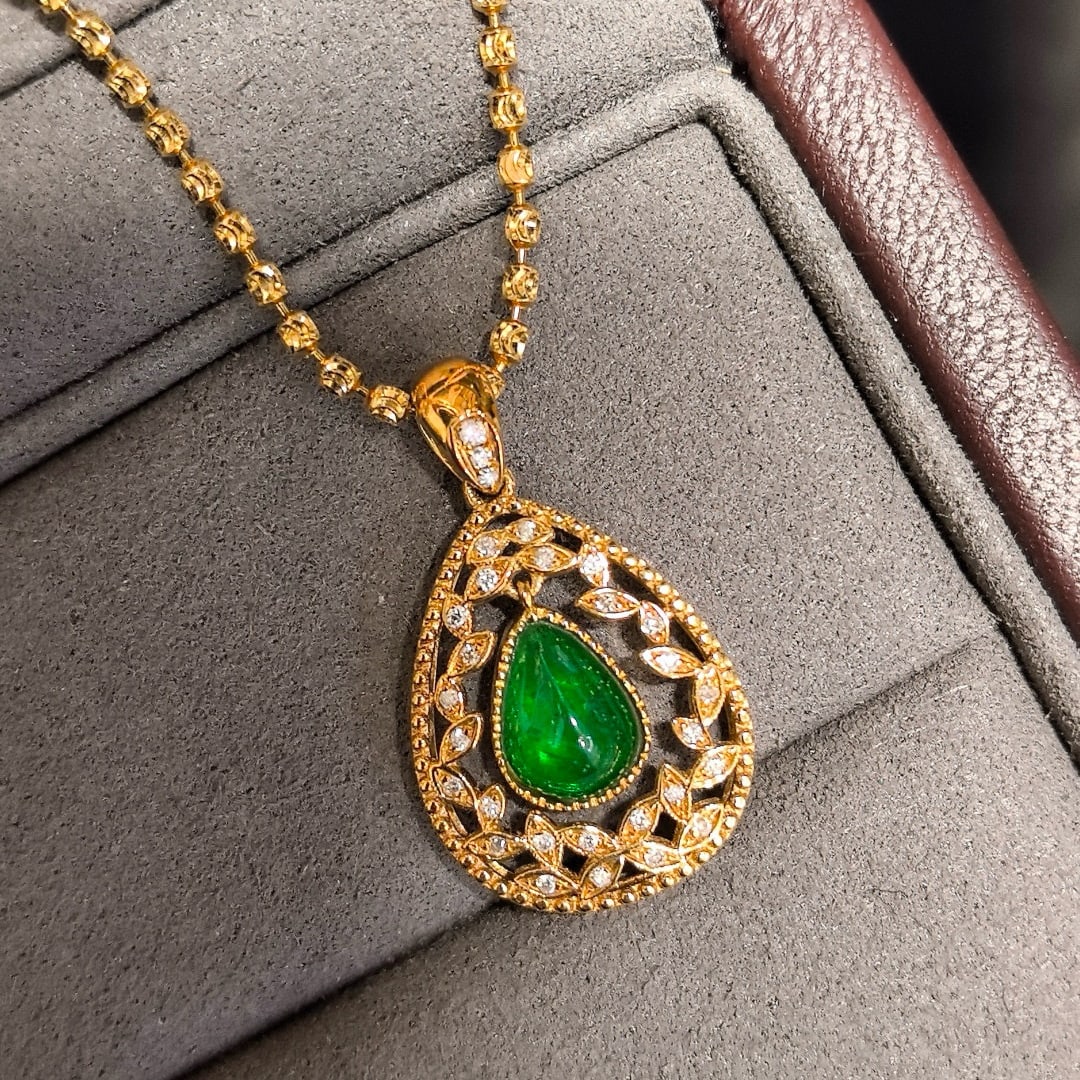 14k Gold 1.84 Ctw Vivid Green Natural Emerald & Diamond Pendant( Without Chain ) - 2