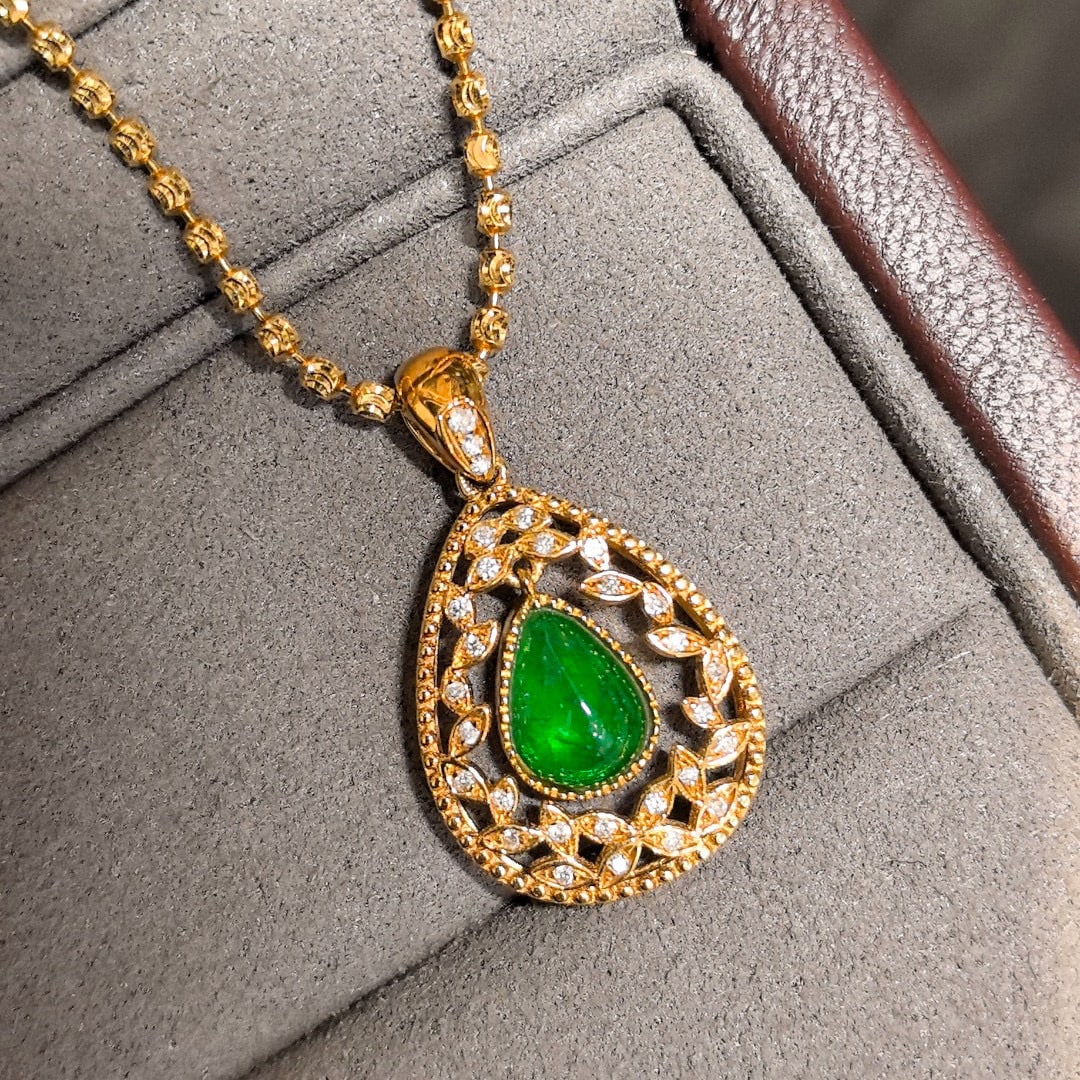 14k Gold 1.84 Ctw Vivid Green Natural Emerald & Diamond Pendant( Without Chain ) - 3