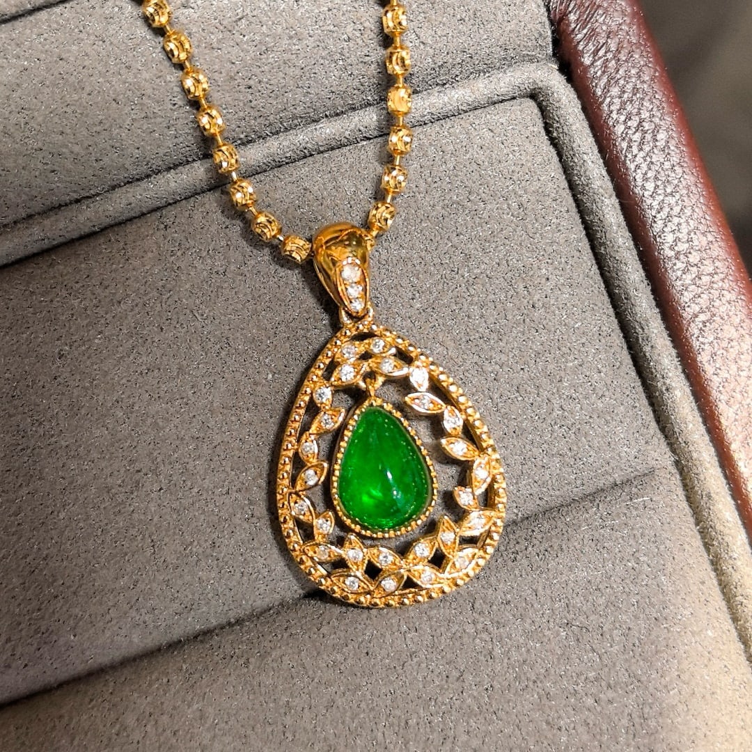 14k Gold 1.84 Ctw Vivid Green Natural Emerald & Diamond Pendant( Without Chain ) - 5