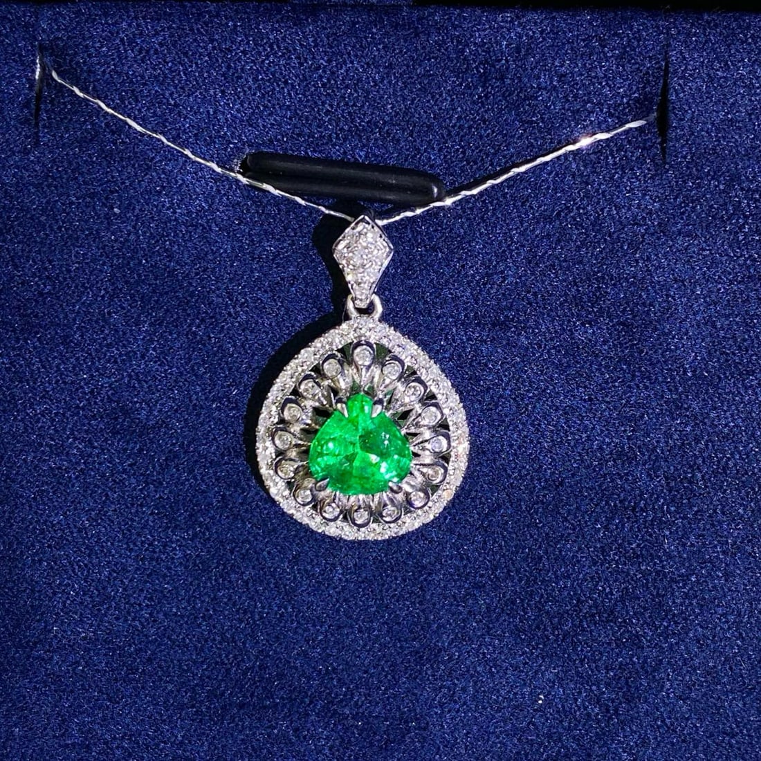 14k Gold 1 Ct Vivid Green Natural Emerald & Diamond Pendant( Without Chain ) - 2