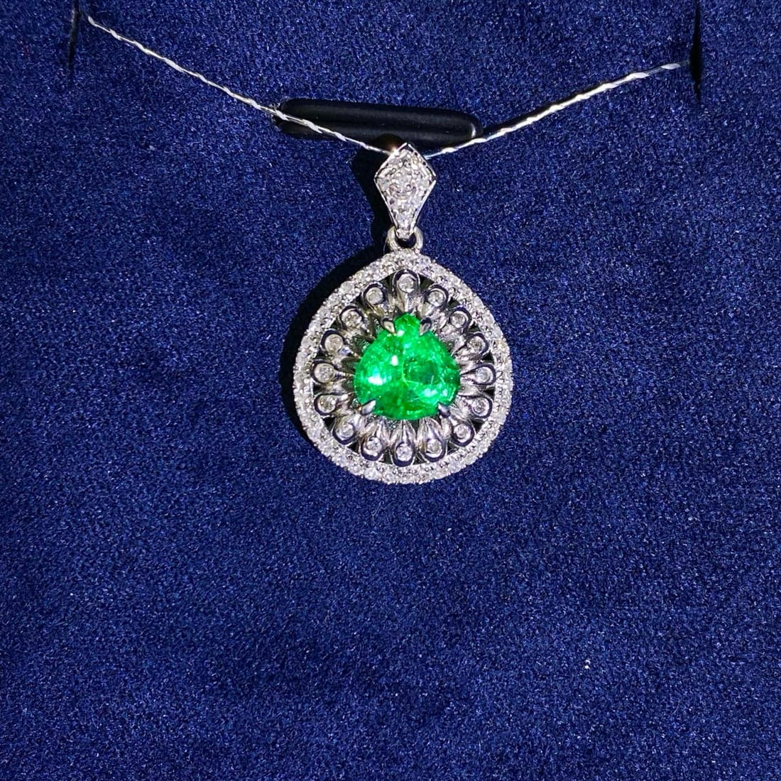 14k Gold 1 Ct Vivid Green Natural Emerald & Diamond Pendant( Without Chain ) - 4