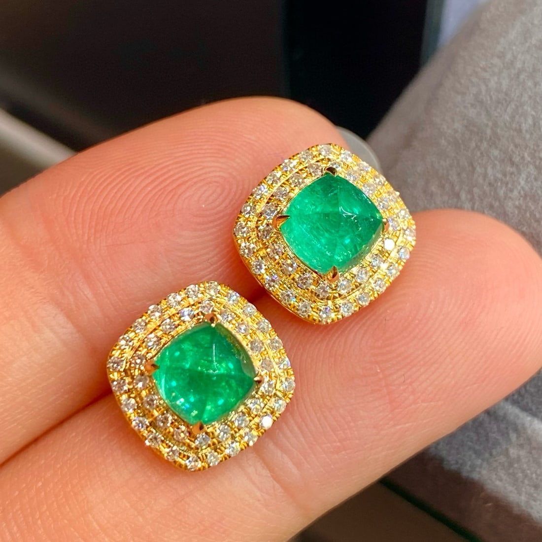 14k Gold 2.71 Ctw Natural Emerald & Diamond Earrings - 3
