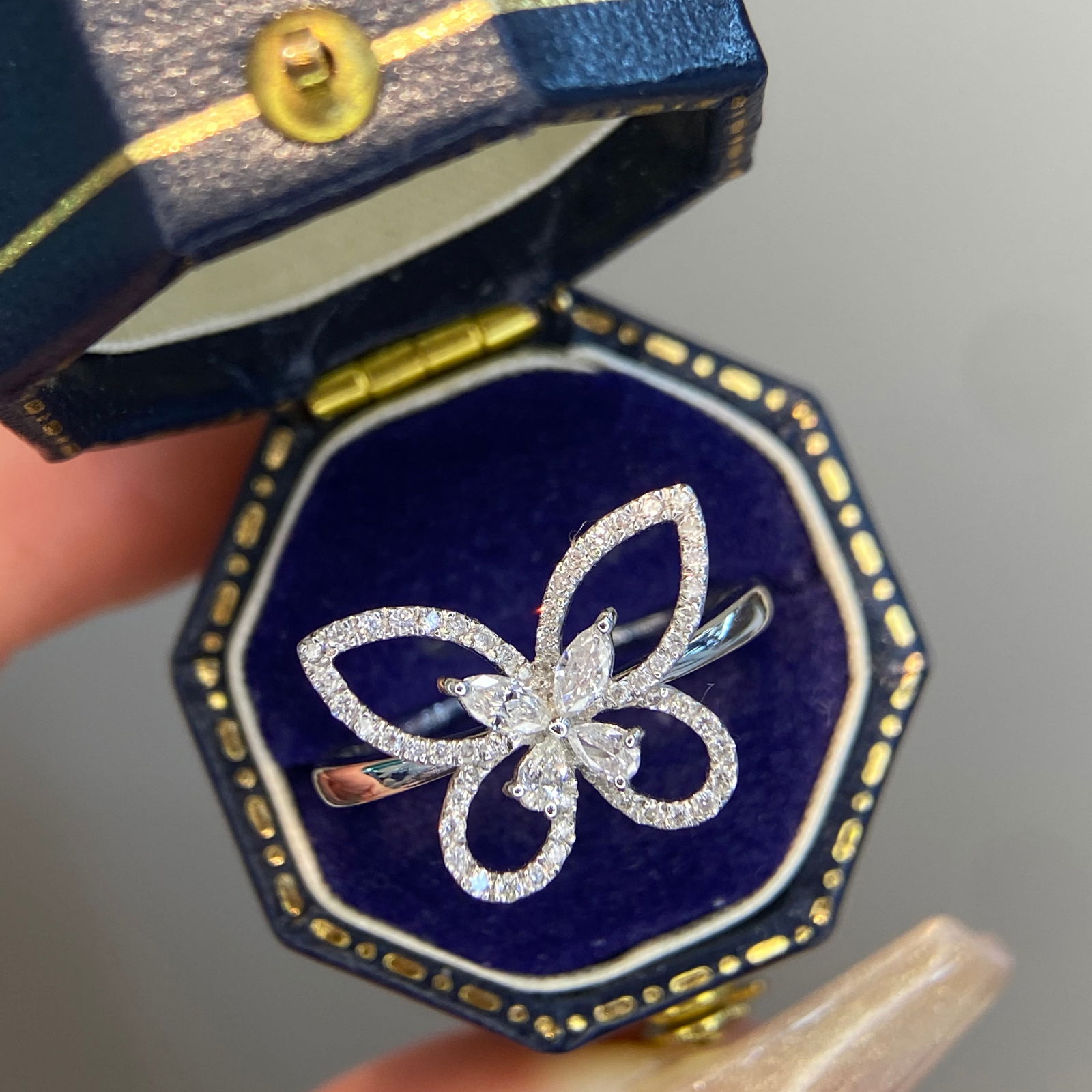 14k Gold 0.65 Ct Natural H Diamond & Butterfly Ring: Ref:230958183 // gold content:14k gold // ring size:7. 25us // // main gemstone:diamond // shape:multiply // carat weight:0. 65ct // clarity grade:vs-si // color:h // treatment:natural //