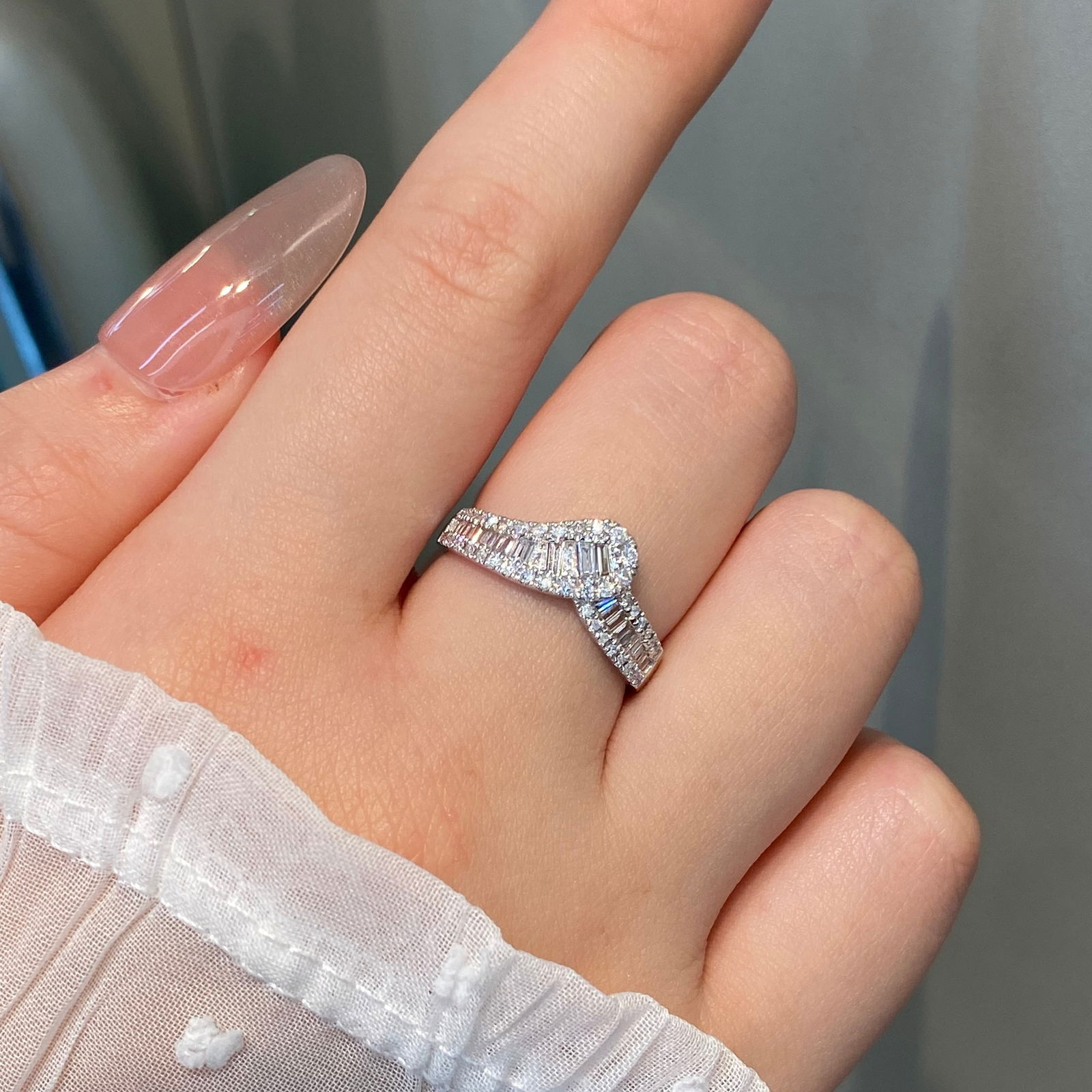 14k Gold 0.6 Ct Natural H Diamond Ring - 7