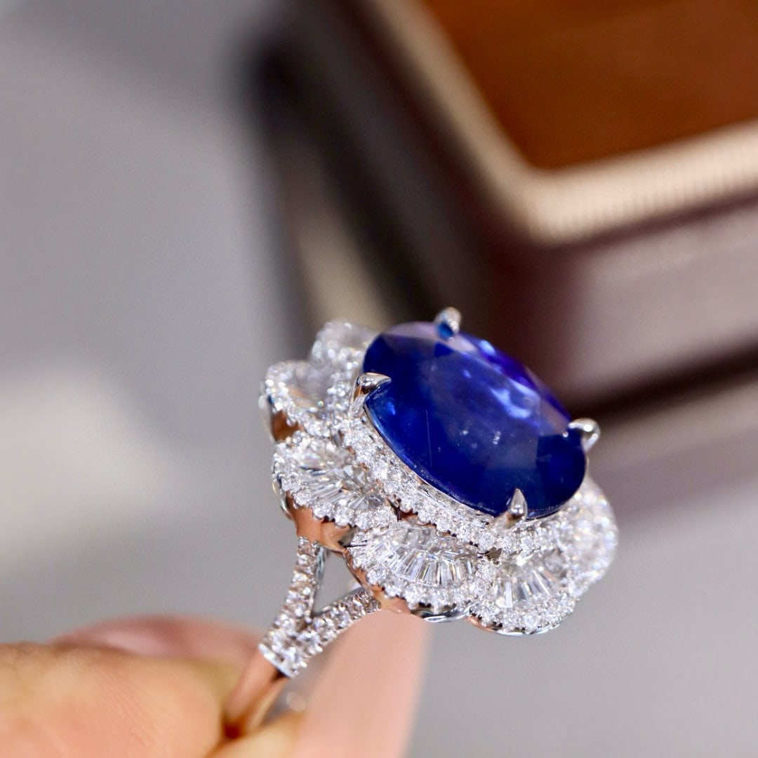 14k Gold 7.16 Ctw Vivid Blue Natural Sapphire & Diamond Ring - 6