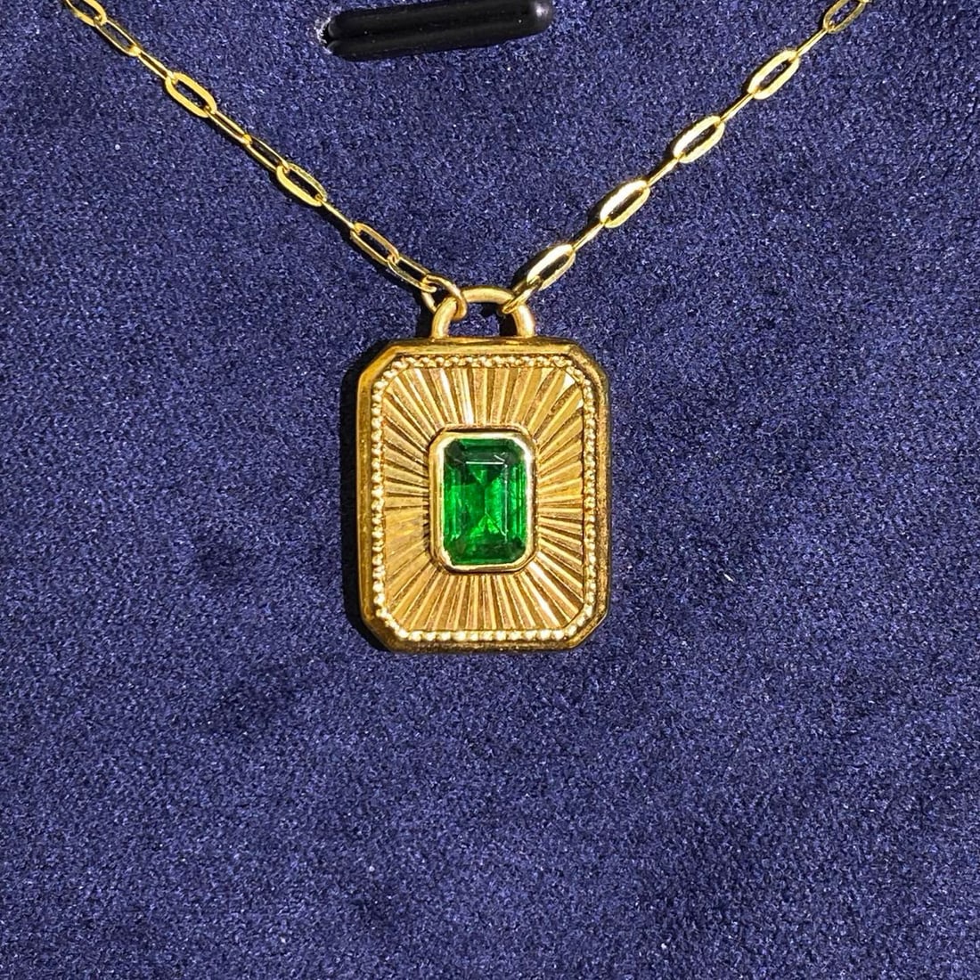 14k Gold 0.62 Ct Vivid Green Natural Emerald Necklace: Ref:230958196 // gold content:14k gold // main gemstone:emerald // shape:octagonal // carat weight:0. 62ct // color:vivid green // treatment:natural // Condition: NewLow Estimate: 5900.00High