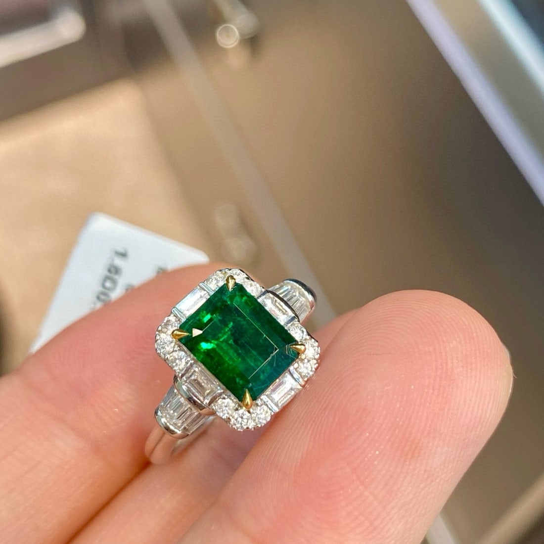 14k Gold 2.21 Ctw Vivid Green Natural Emerald & Diamond Ring - 2