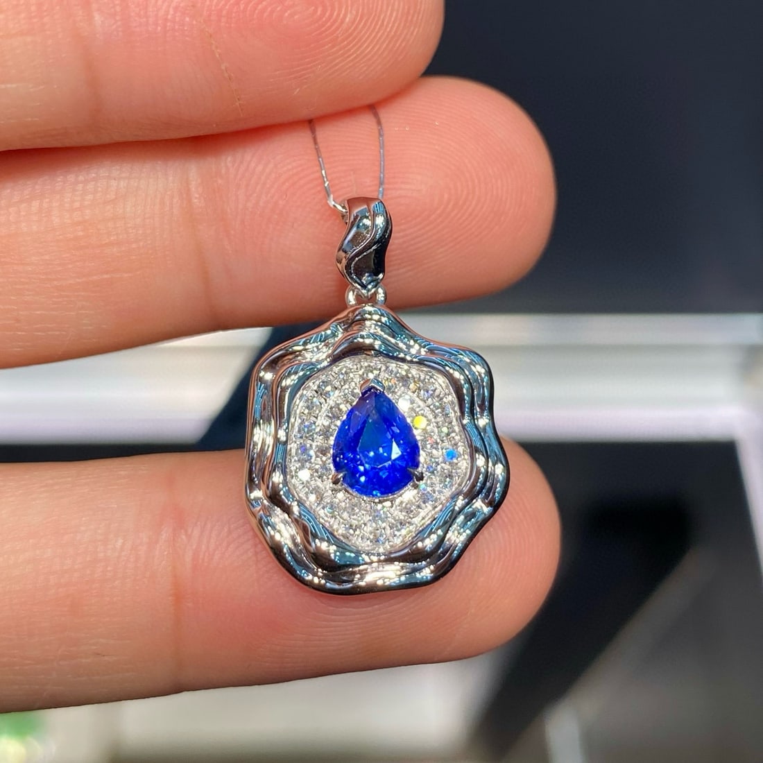 14k Gold 1.38 Ctw Vivid Blue Natural Sapphire & Diamond Pendant( Without Chain ) - 2