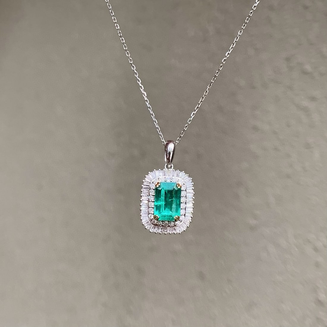 14k Gold 1.96 Ctw Natural Emerald & Diamond Pendant( Without Chain ) - 4