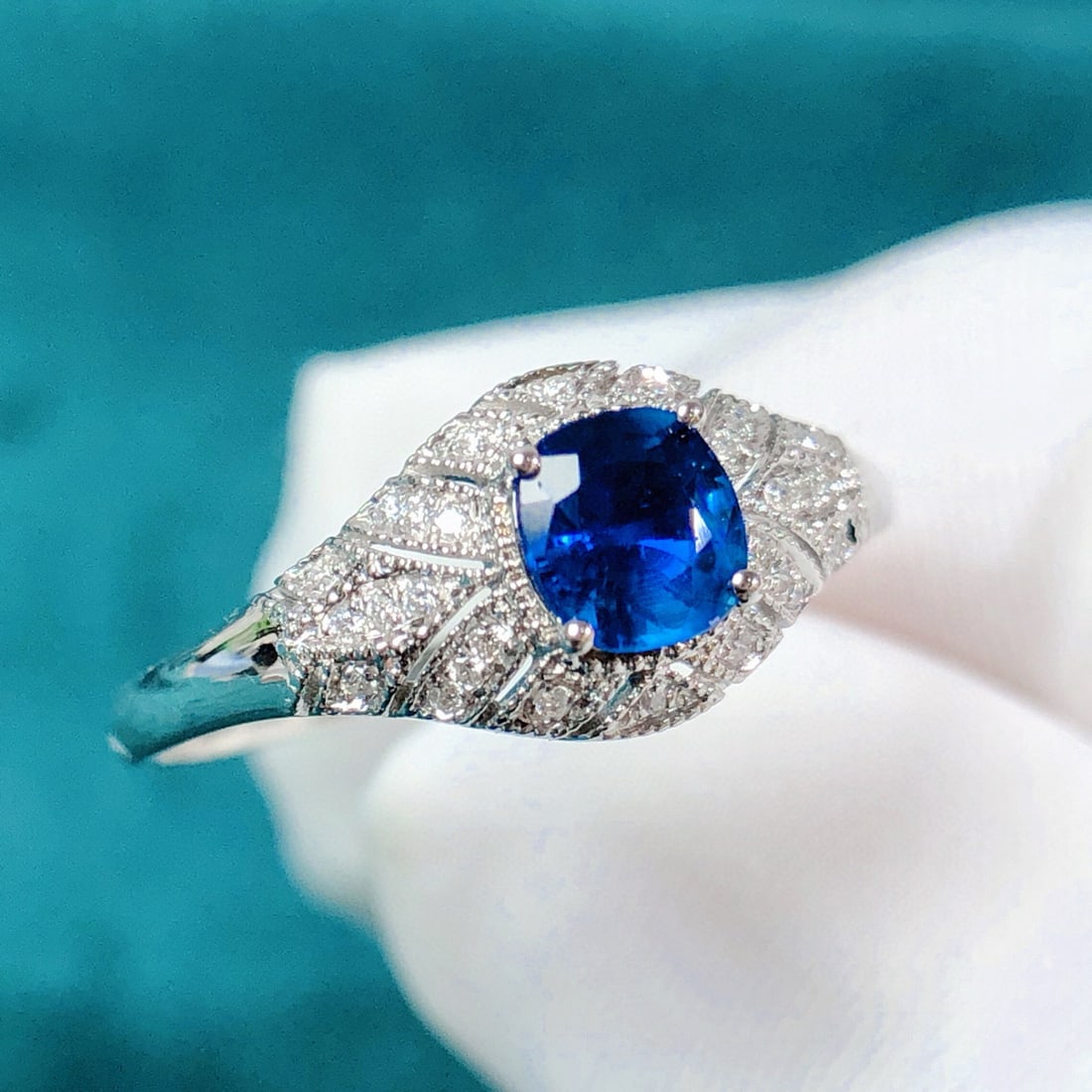 14k Gold 0.65 Ctw Natural Sapphire & Diamond Ring - 5