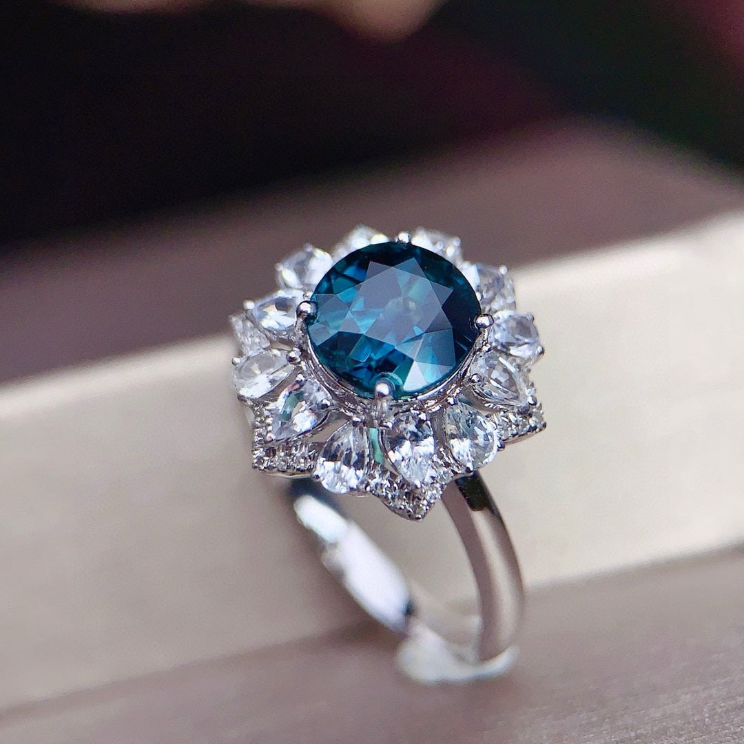 14k Gold 3.21 Ctw Natural Sapphire & Diamond Ring - 4