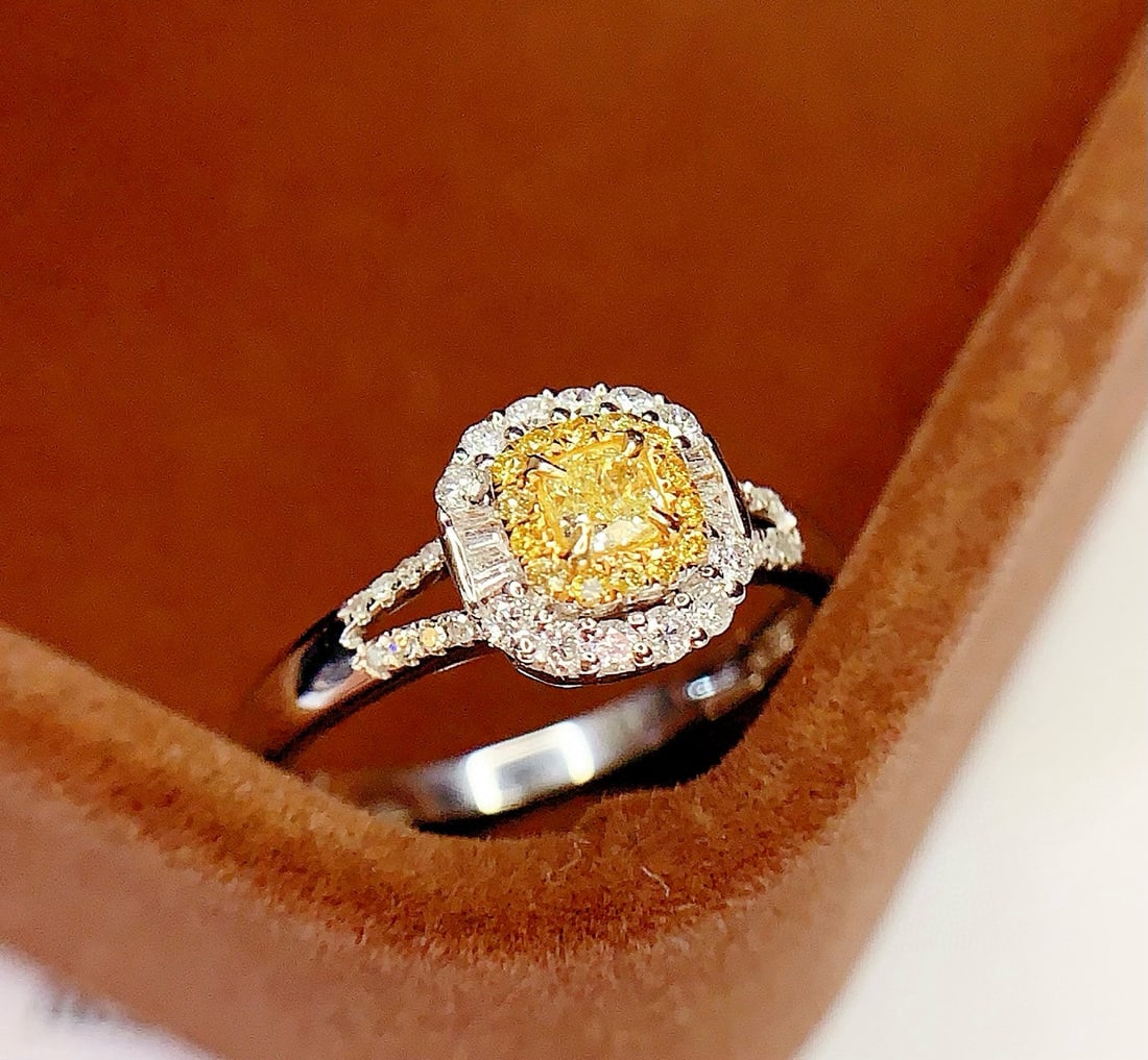 14k Gold 0.26 Ct Natural Yellow Diamond & Diamond Ring - 3