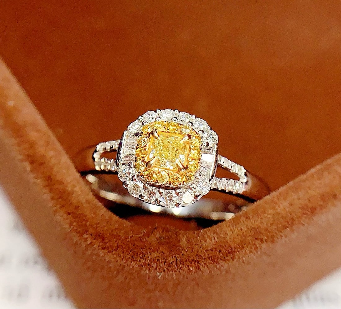 14k Gold 0.26 Ct Natural Yellow Diamond & Diamond Ring - 4