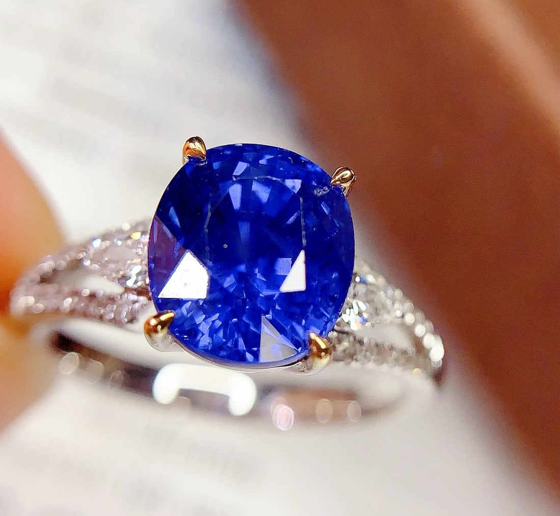 14k Gold 3.5 Ct Natural Sapphire & Diamond Ring - 2