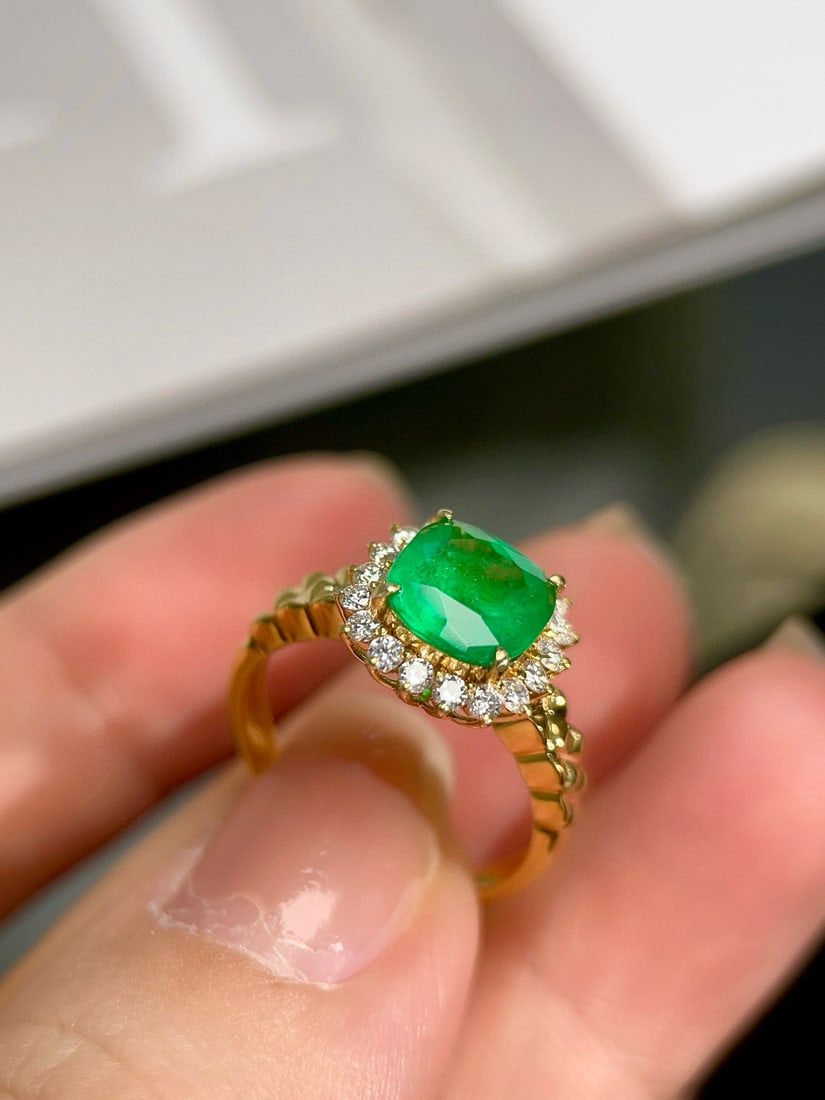 14k Gold 2.04 Ctw Vivid Green Natural Emerald & Diamond Ring - 6