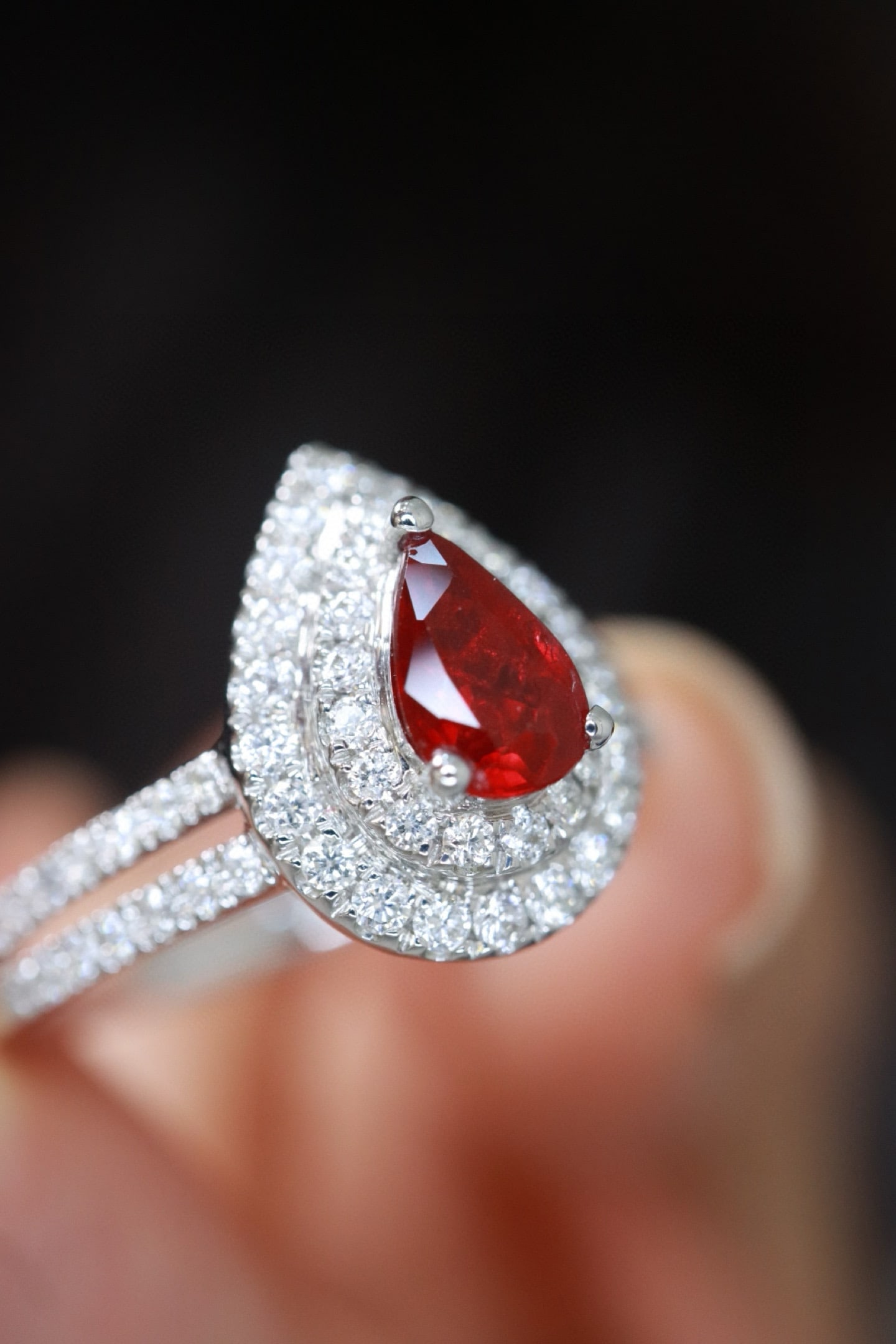 14k Gold 0.89 Ctw Natural Ruby & Diamond Ring - 6