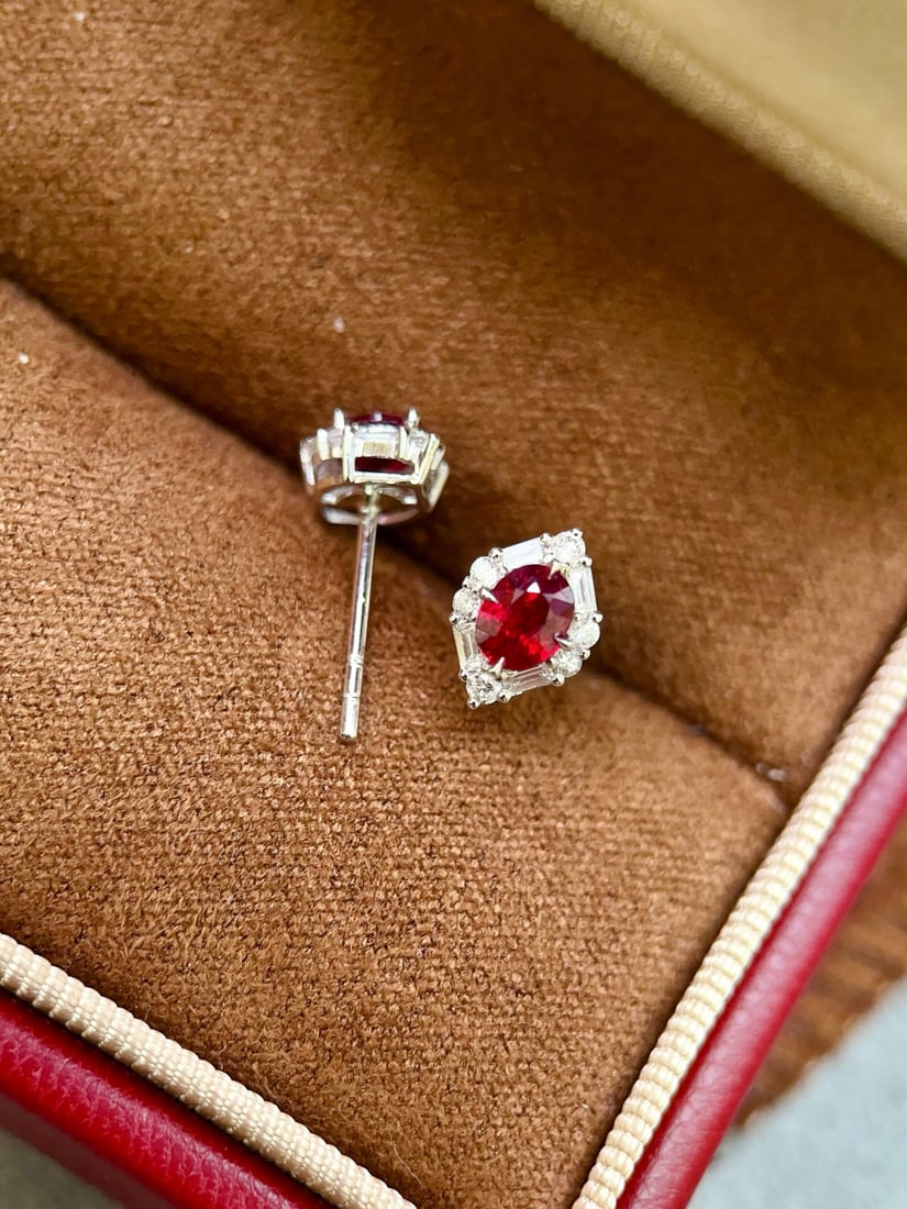 14k Gold 0.85 Ctw Natural Ruby & Diamond Earrings - 5