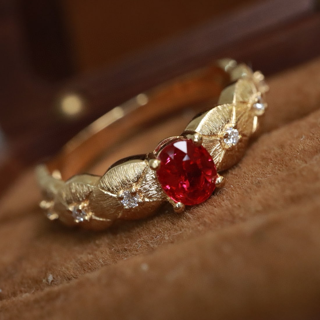 14k Gold 0.46 Ctw Natural Ruby & Diamond Ring: Ref:230958324 // gold content:14k gold // ring size:7. 25us // // main gemstone:ruby // shape:oval // carat weight:0. 4ct // color:red // treatment:natural // // adjacent gemstone 2 : diamond //