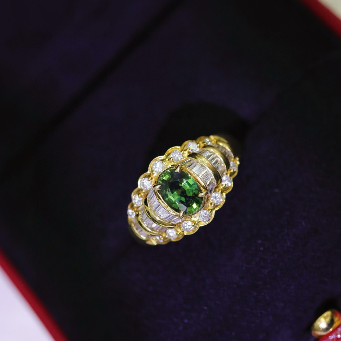 14k Gold 2.09 Ctw Natural Sapphire & Diamond Ring: Ref:230958328 // gold content:14k gold // ring size:7. 25us // // main gemstone:sapphire // shape:oval // carat weight:1. 26ct // color:green // treatment:natural // // adjacent gemstone 2 :