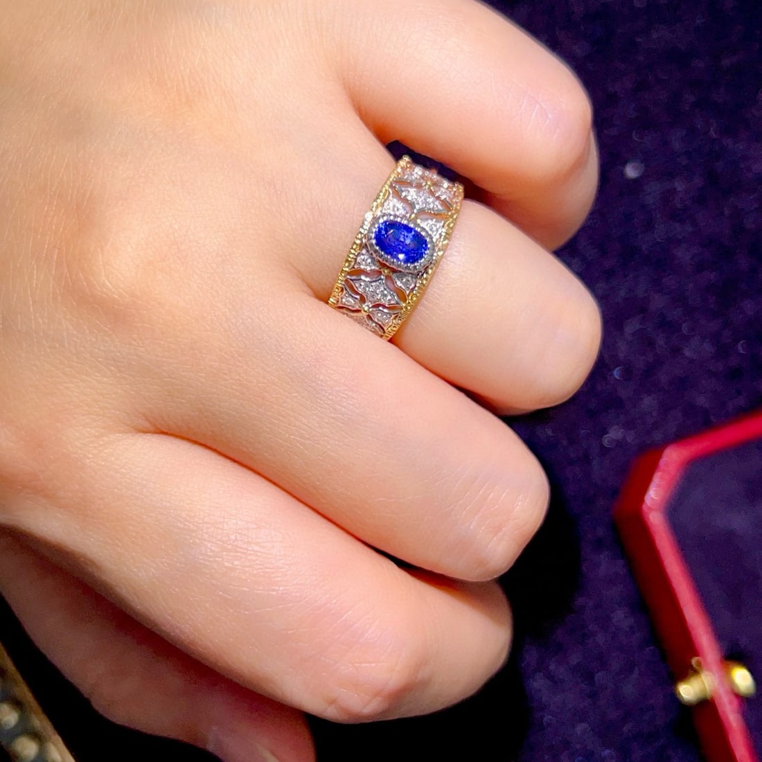 14k Gold 0.87 Ctw Natural Sapphire & Diamond Ring - 9