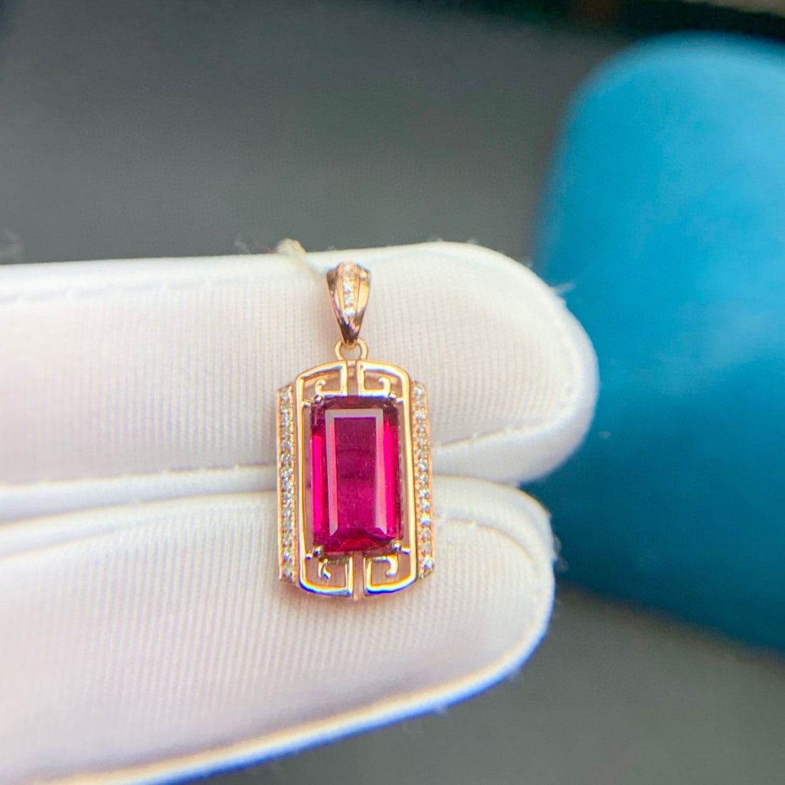 14k Gold 1.9 Ct Natural Tourmaline & Diamond Pendant( Without Chain ) - 5