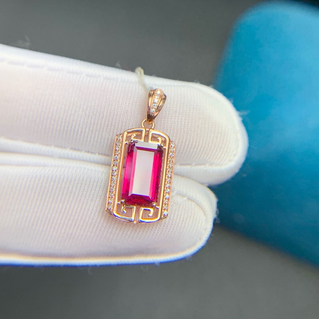 14k Gold 1.9 Ct Natural Tourmaline & Diamond Pendant( Without Chain ) - 8