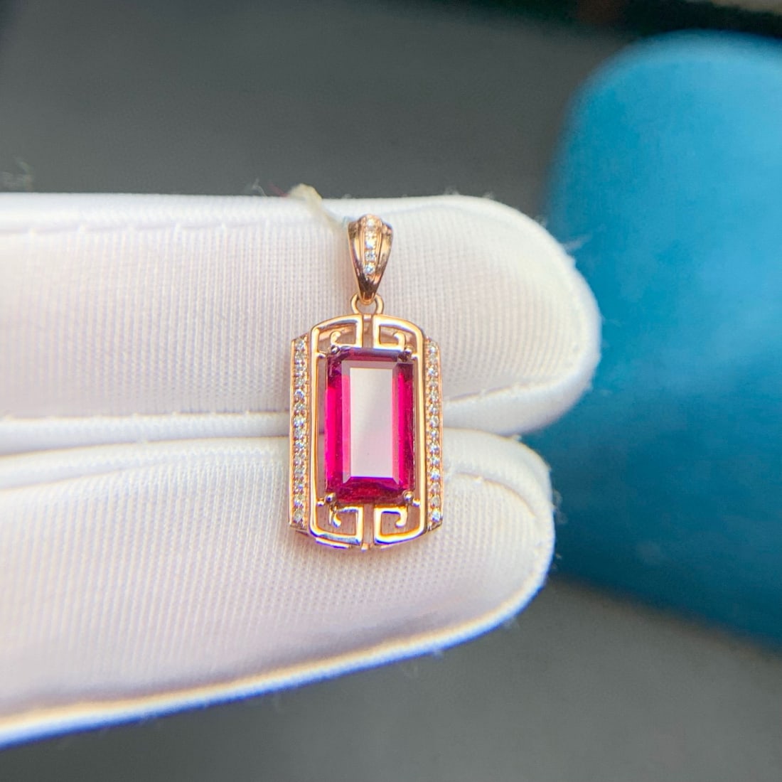 14k Gold 1.9 Ct Natural Tourmaline & Diamond Pendant( Without Chain ) - 9